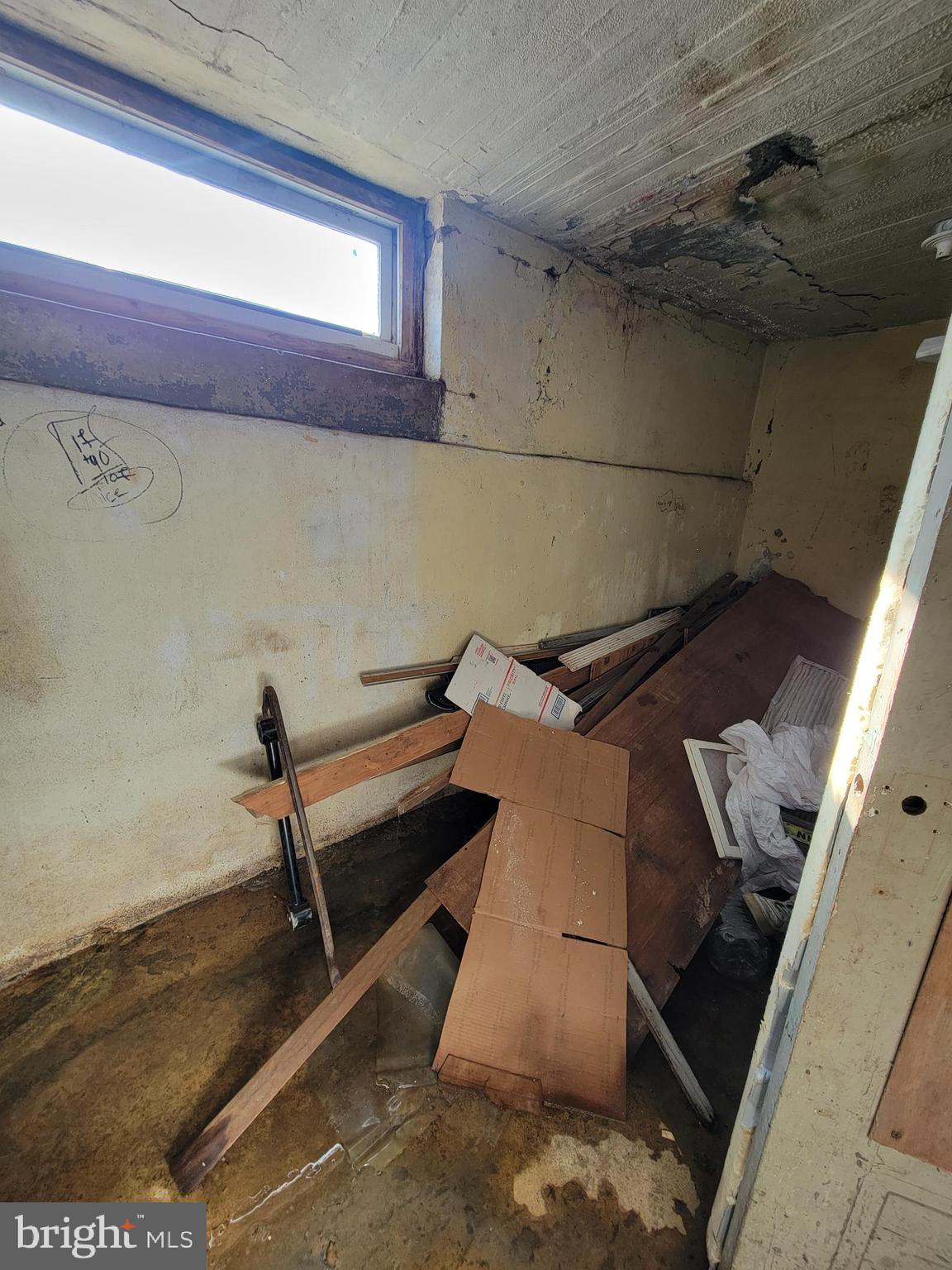 2400 SOUTH - Residential