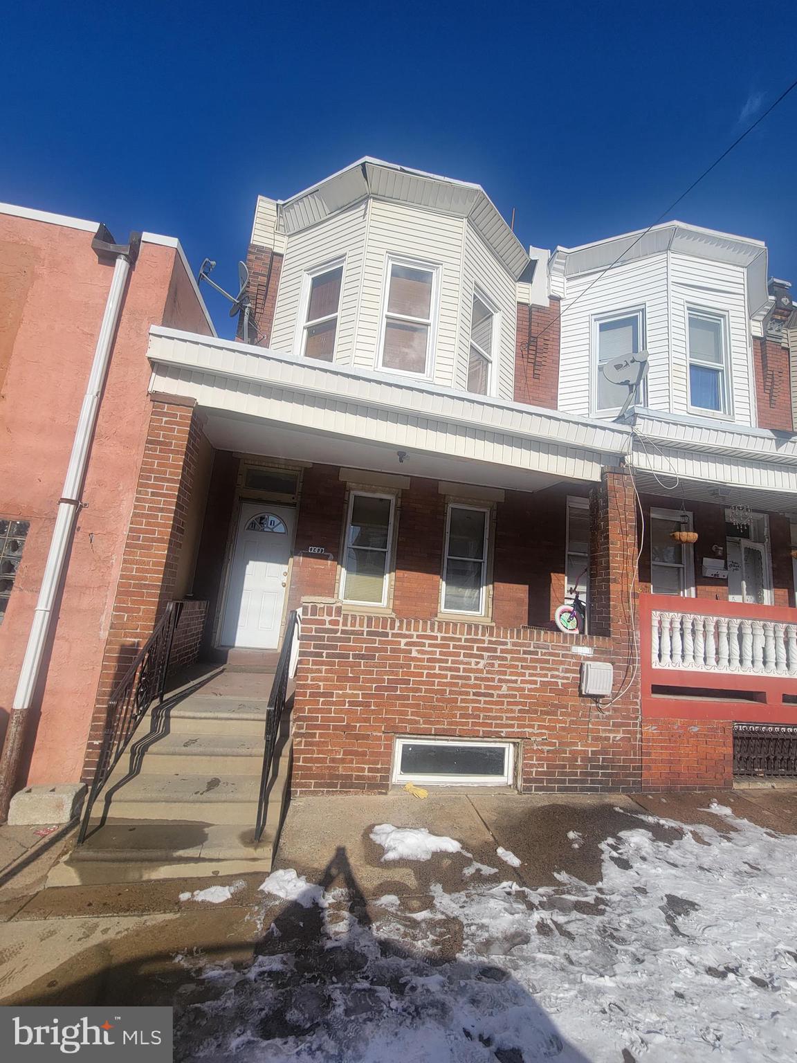 2400 SOUTH - Residential