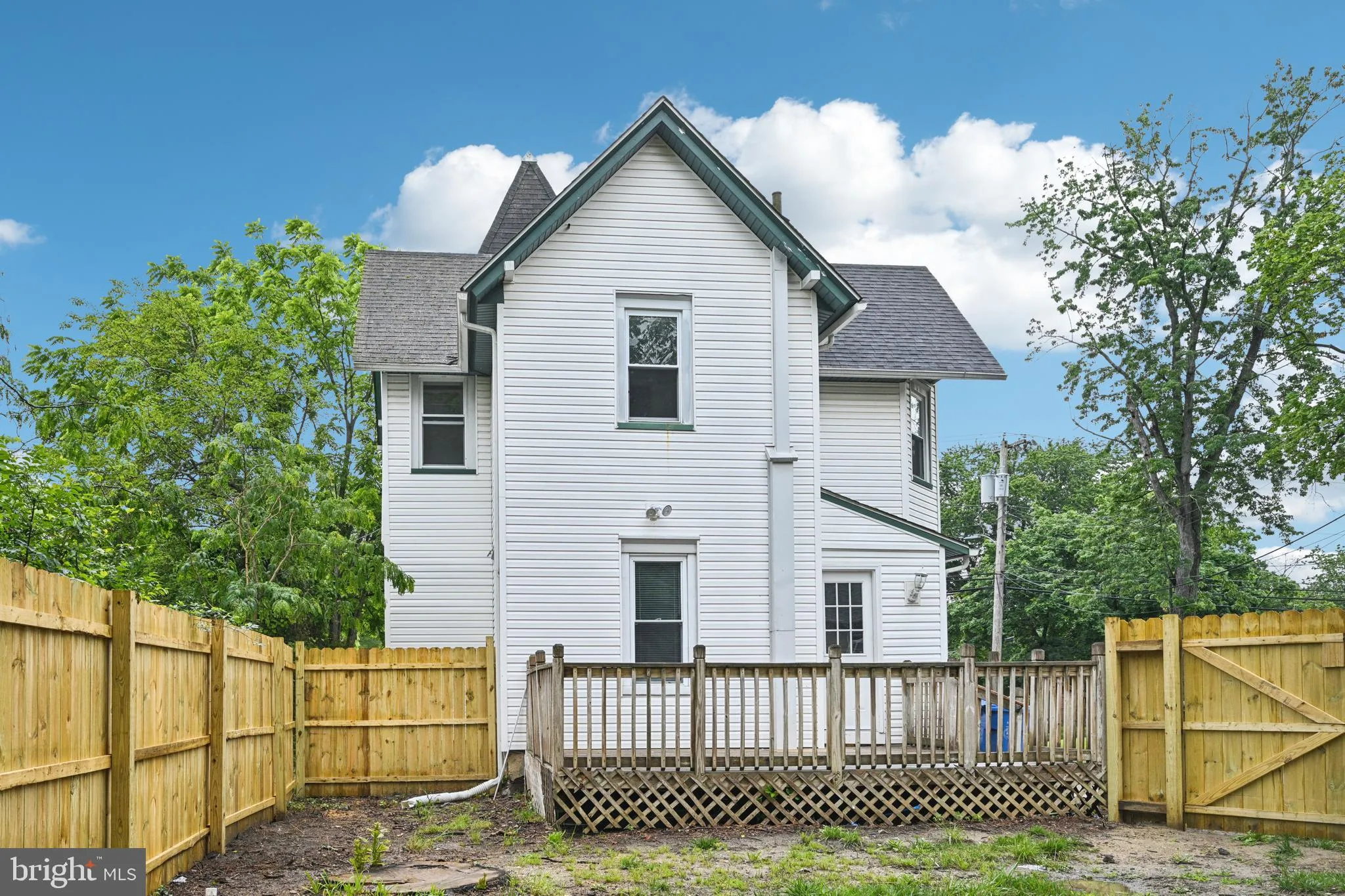 Glassboro, New Jersey 08028, United States, 5 Bedrooms Bedrooms, ,2 BathroomsBathrooms,Residential,Active,234779