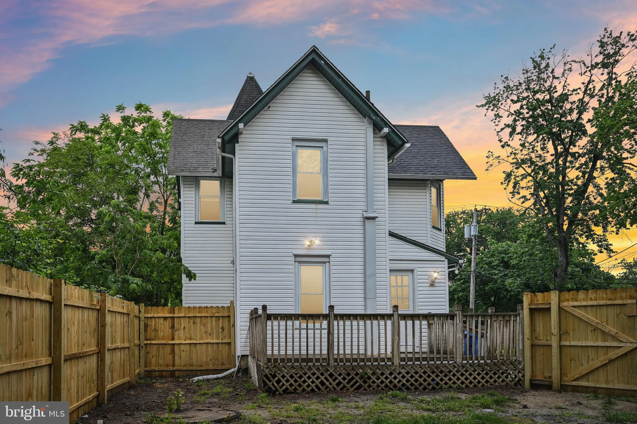 Glassboro, New Jersey 08028, United States, 5 Bedrooms Bedrooms, ,2 BathroomsBathrooms,Residential,Active,234779