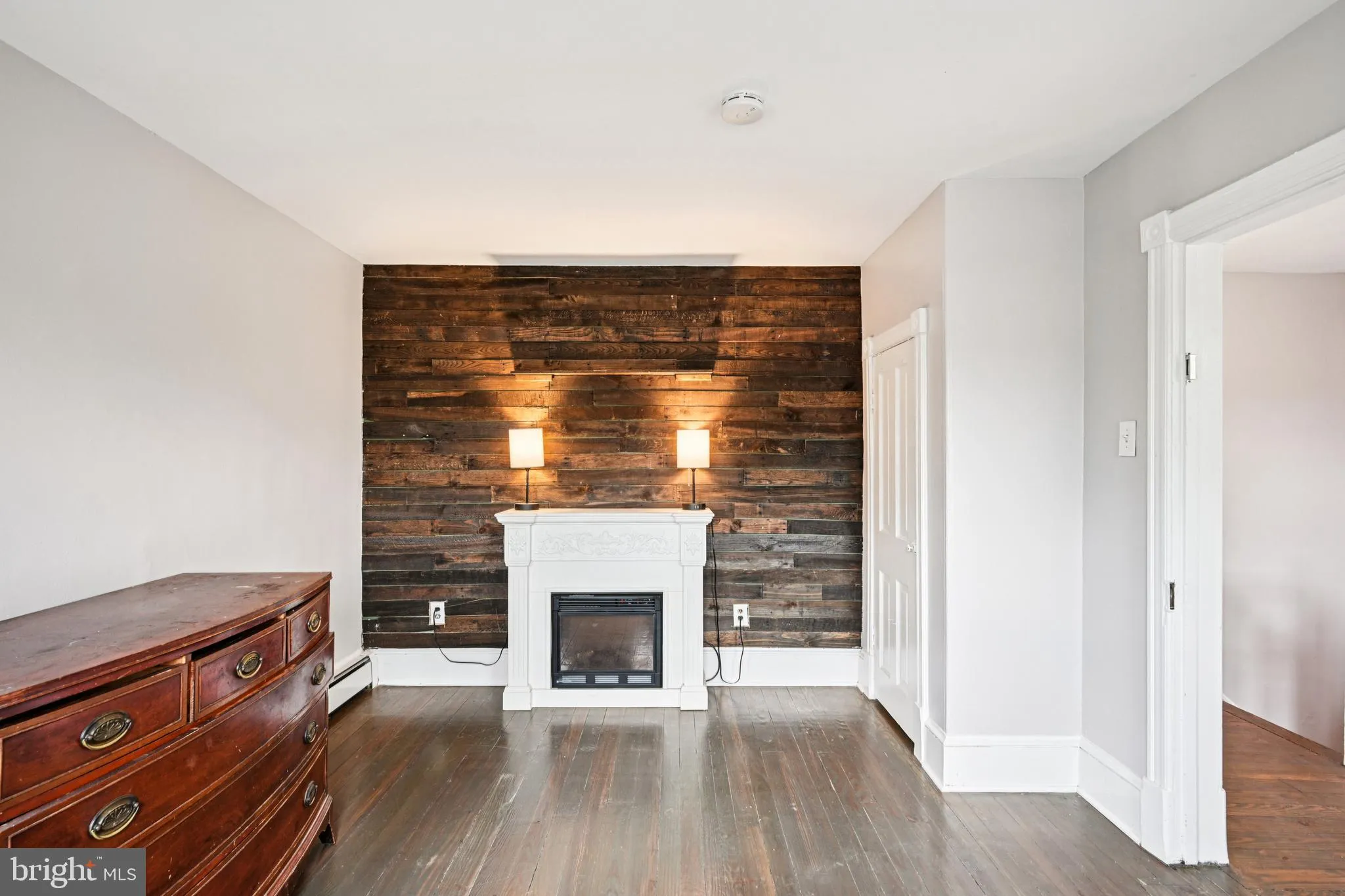 Glassboro, New Jersey 08028, United States, 5 Bedrooms Bedrooms, ,2 BathroomsBathrooms,Residential,Active,234779