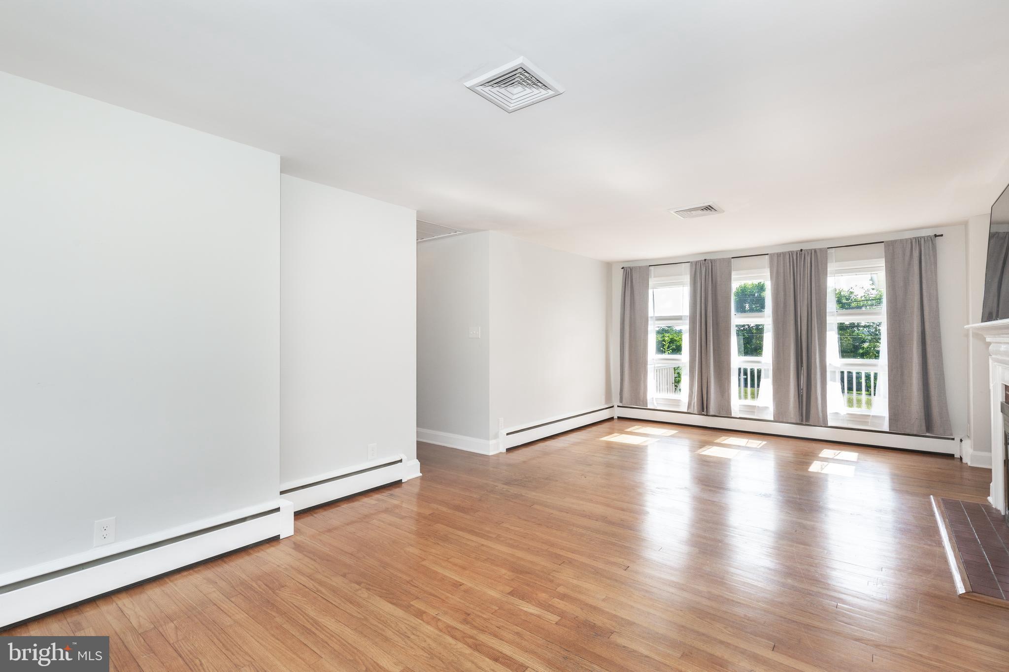 15022 HANOVER PIKE
