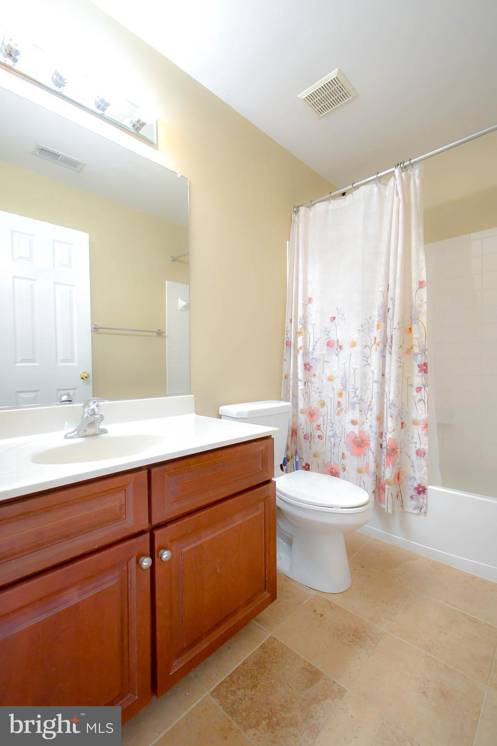 SPRING LAKES - Residential