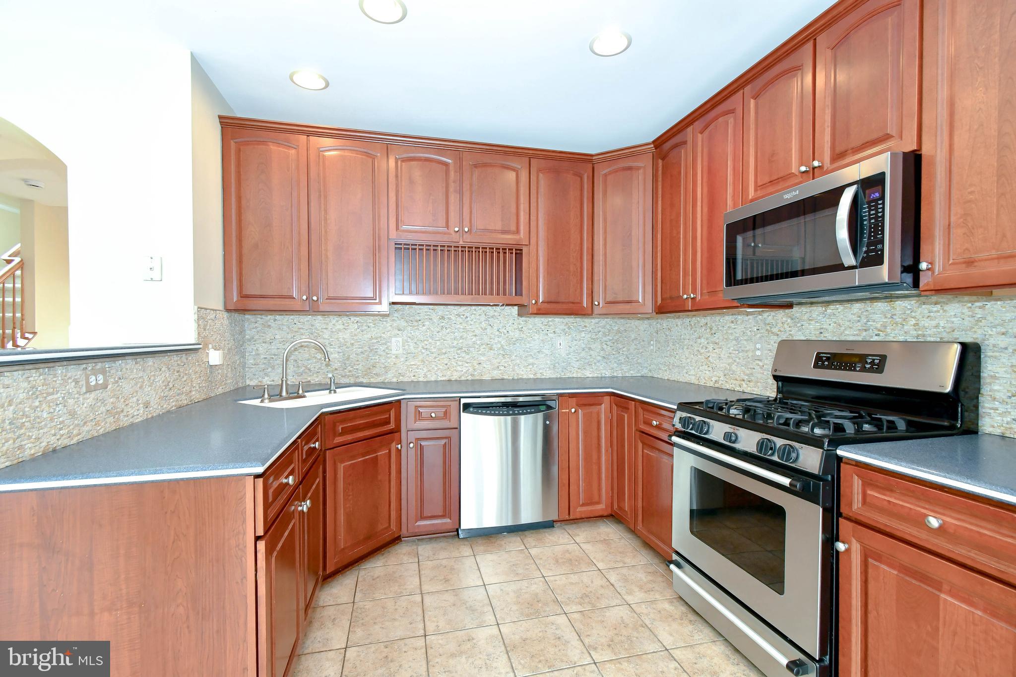 SPRING LAKES - Residential