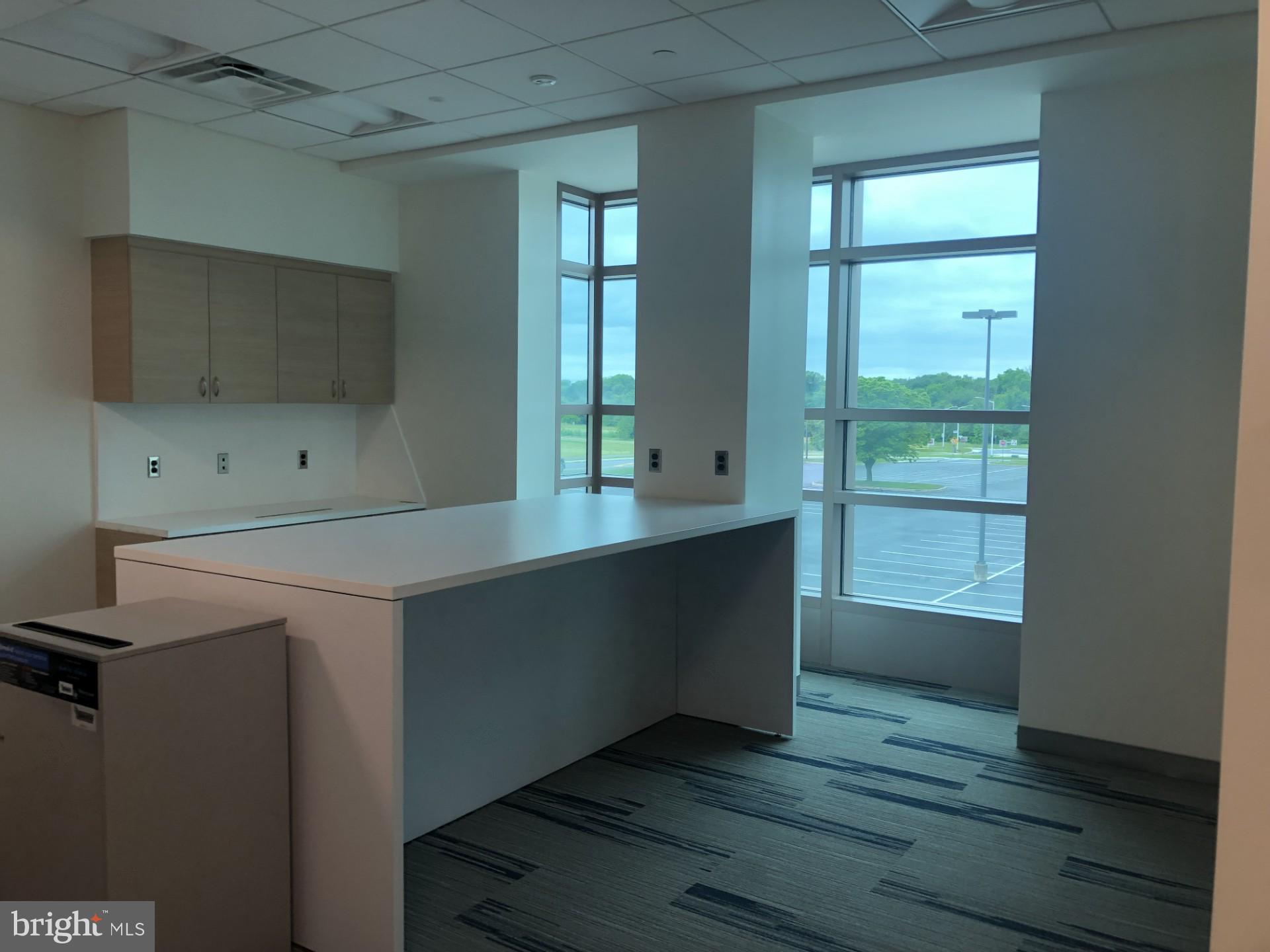 GREENFIELD CORP CENTER - Commercial Lease