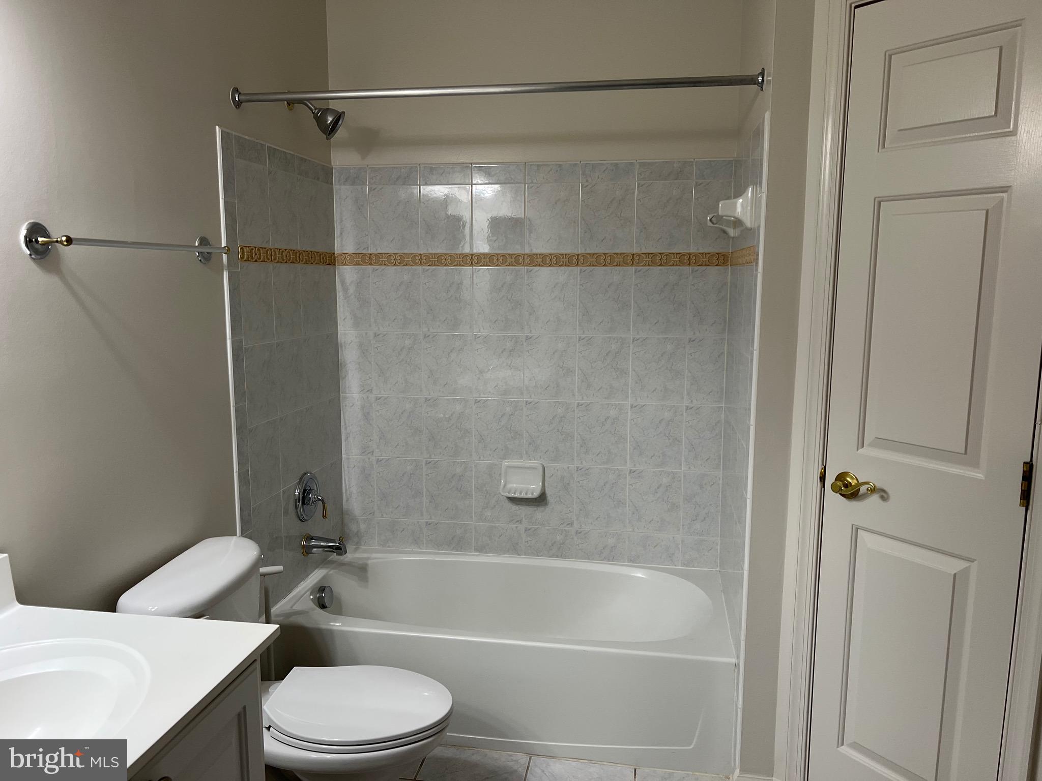 REGENT PARK - Residential Lease