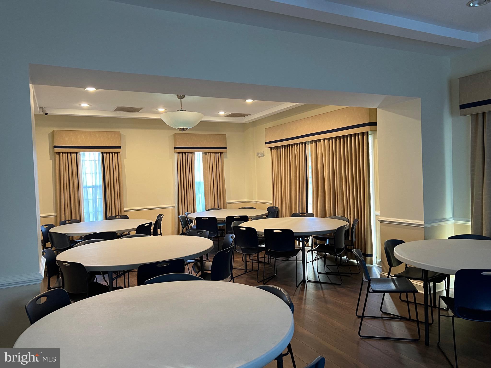 REGENT PARK - Residential Lease