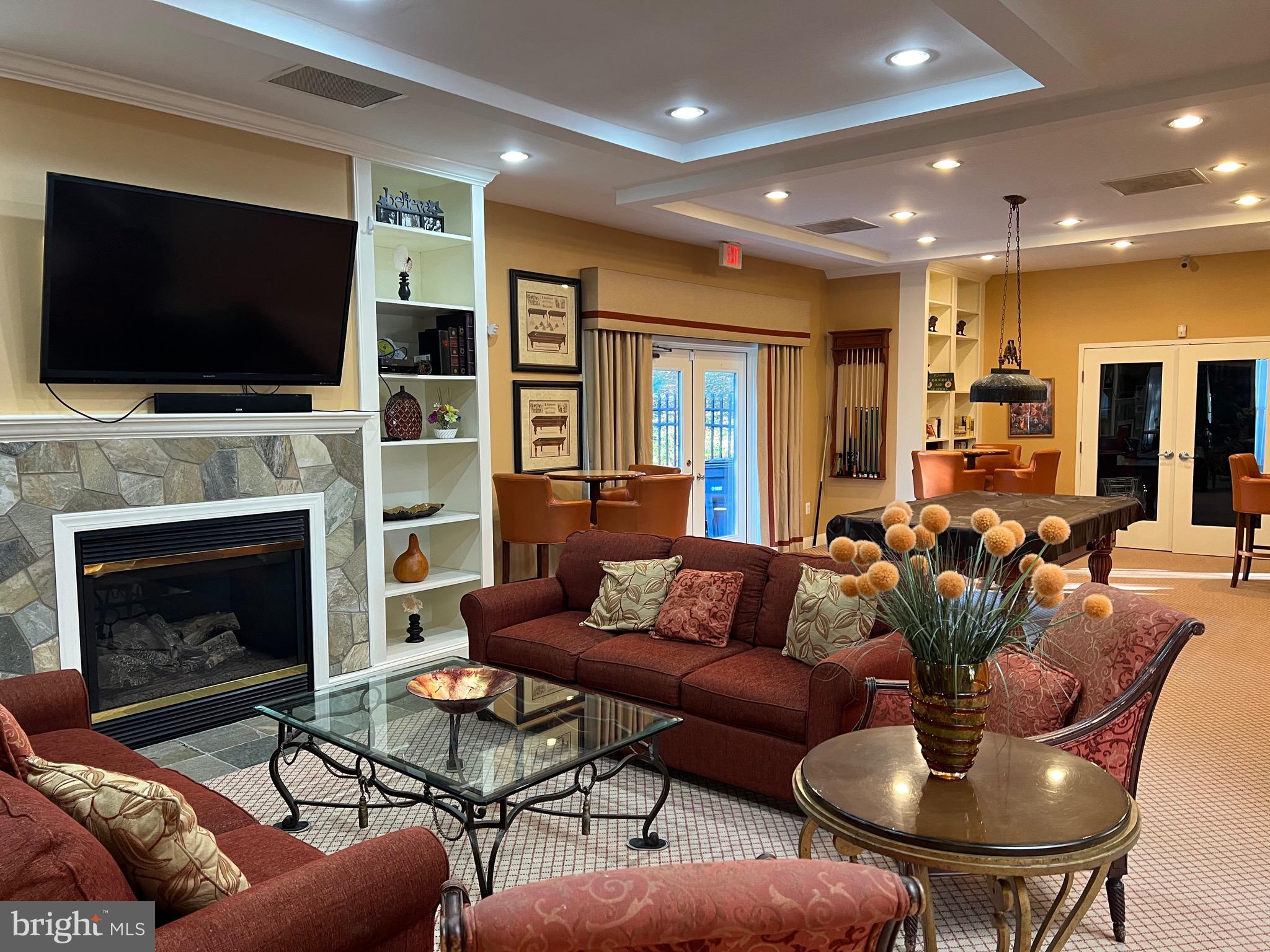 REGENT PARK - Residential Lease