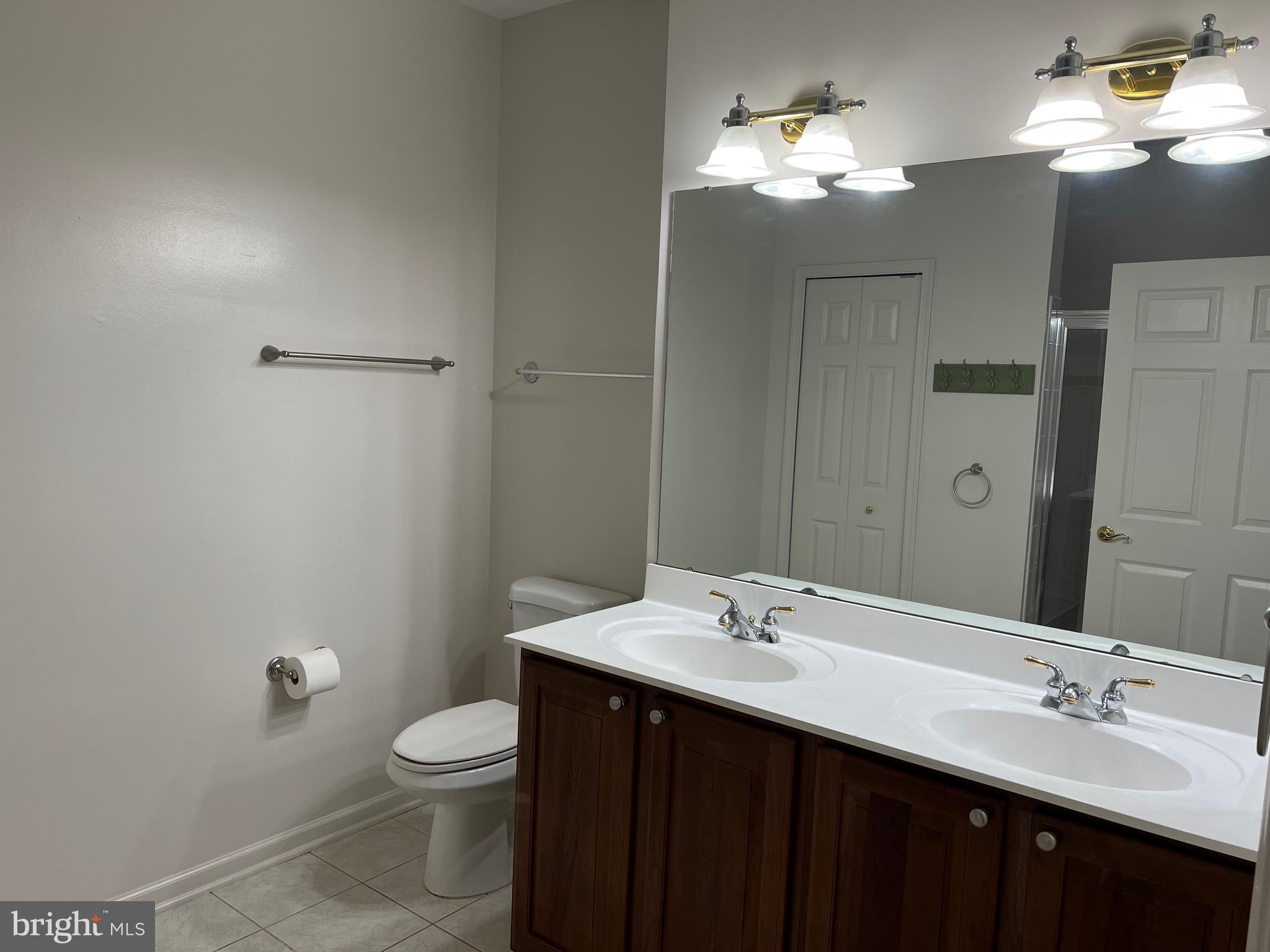 REGENT PARK - Residential Lease