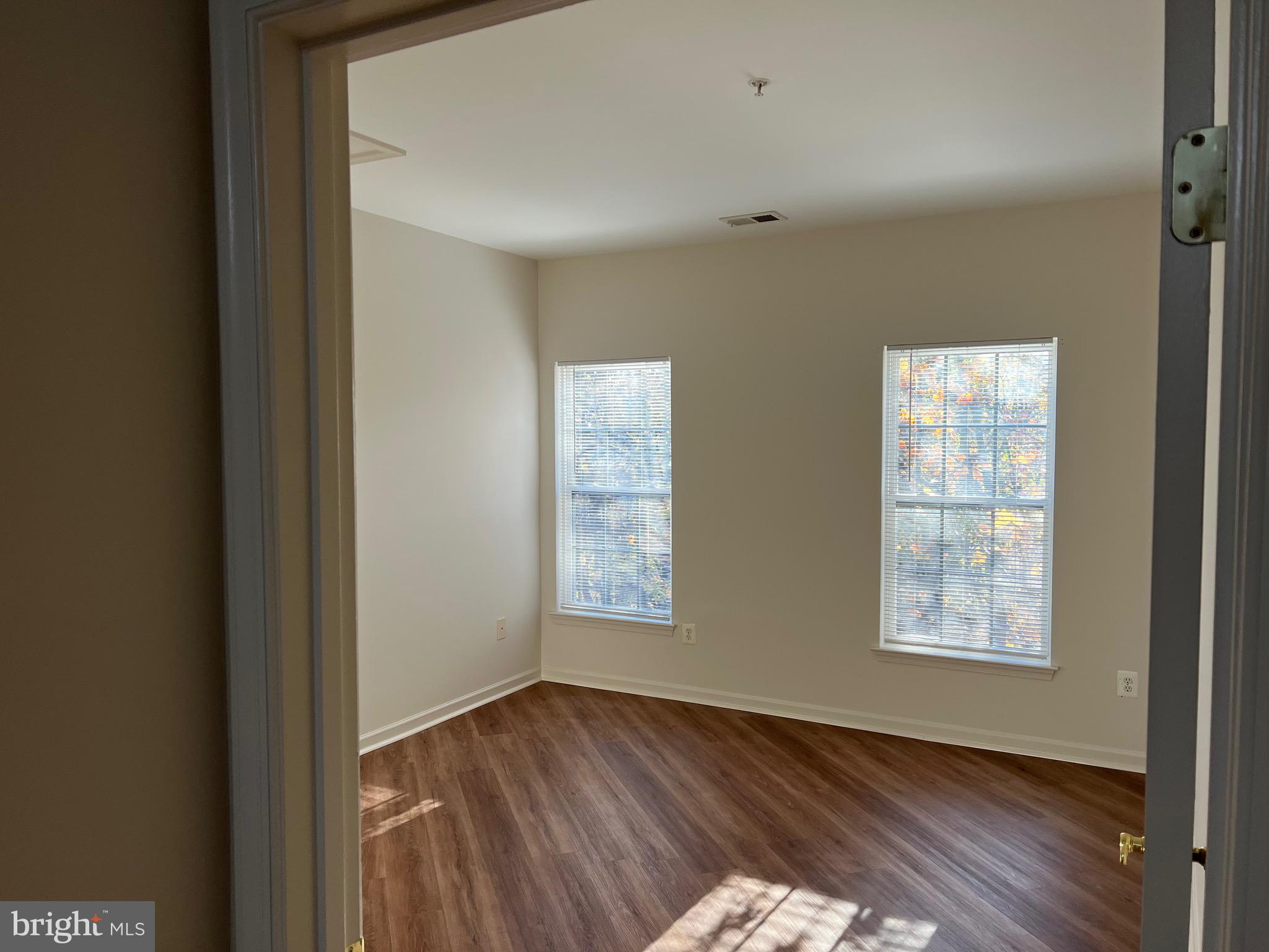 REGENT PARK - Residential Lease