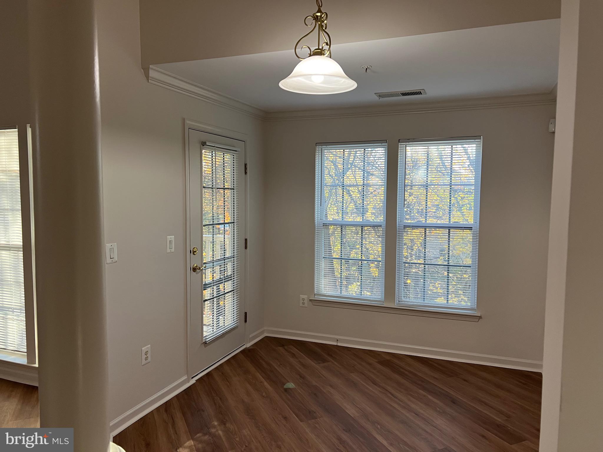 REGENT PARK - Residential Lease