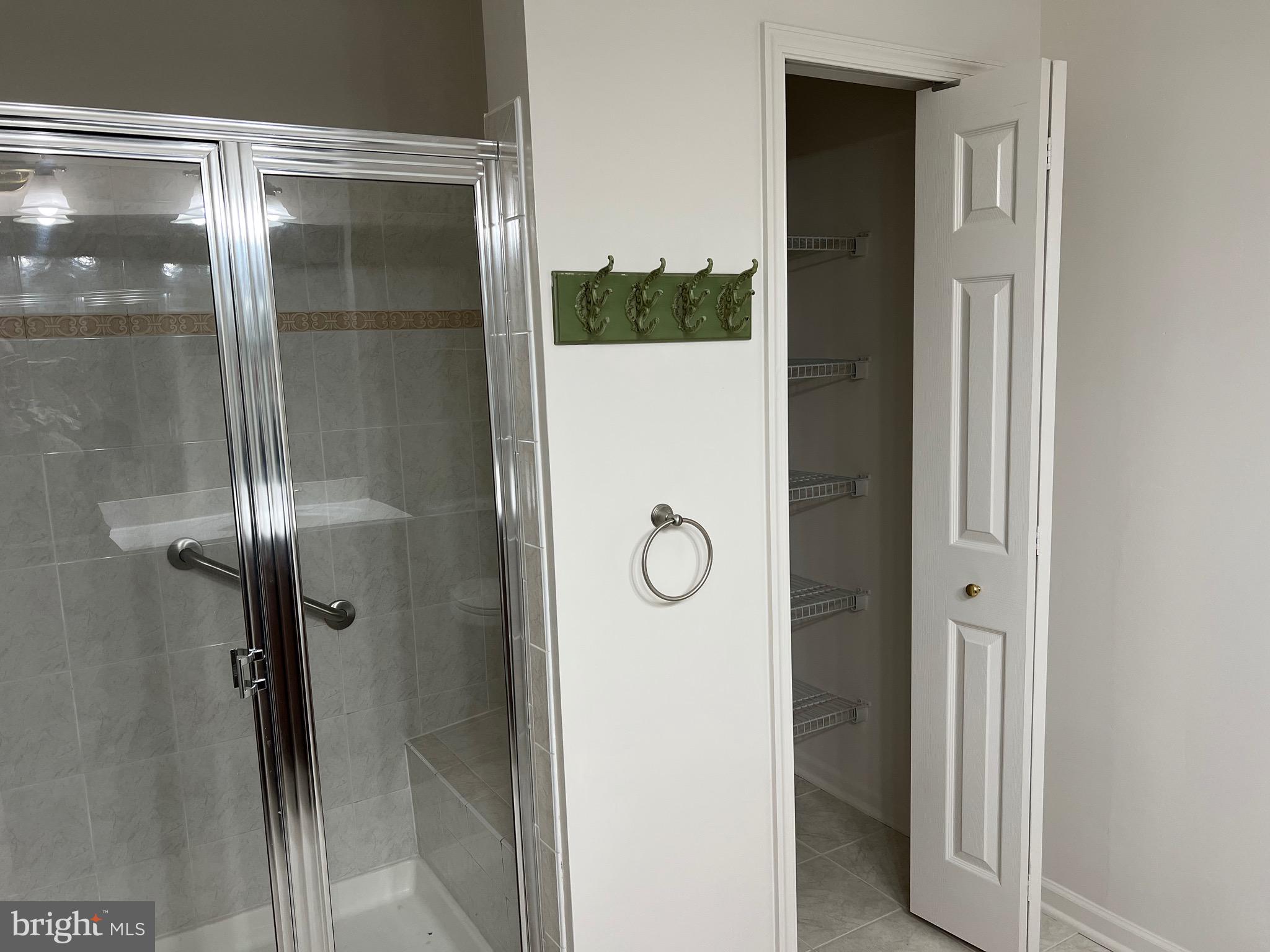 REGENT PARK - Residential Lease