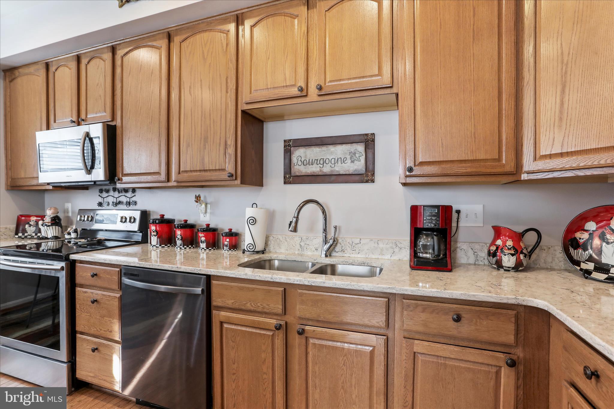 KENSINGTON VILLAS - Residential