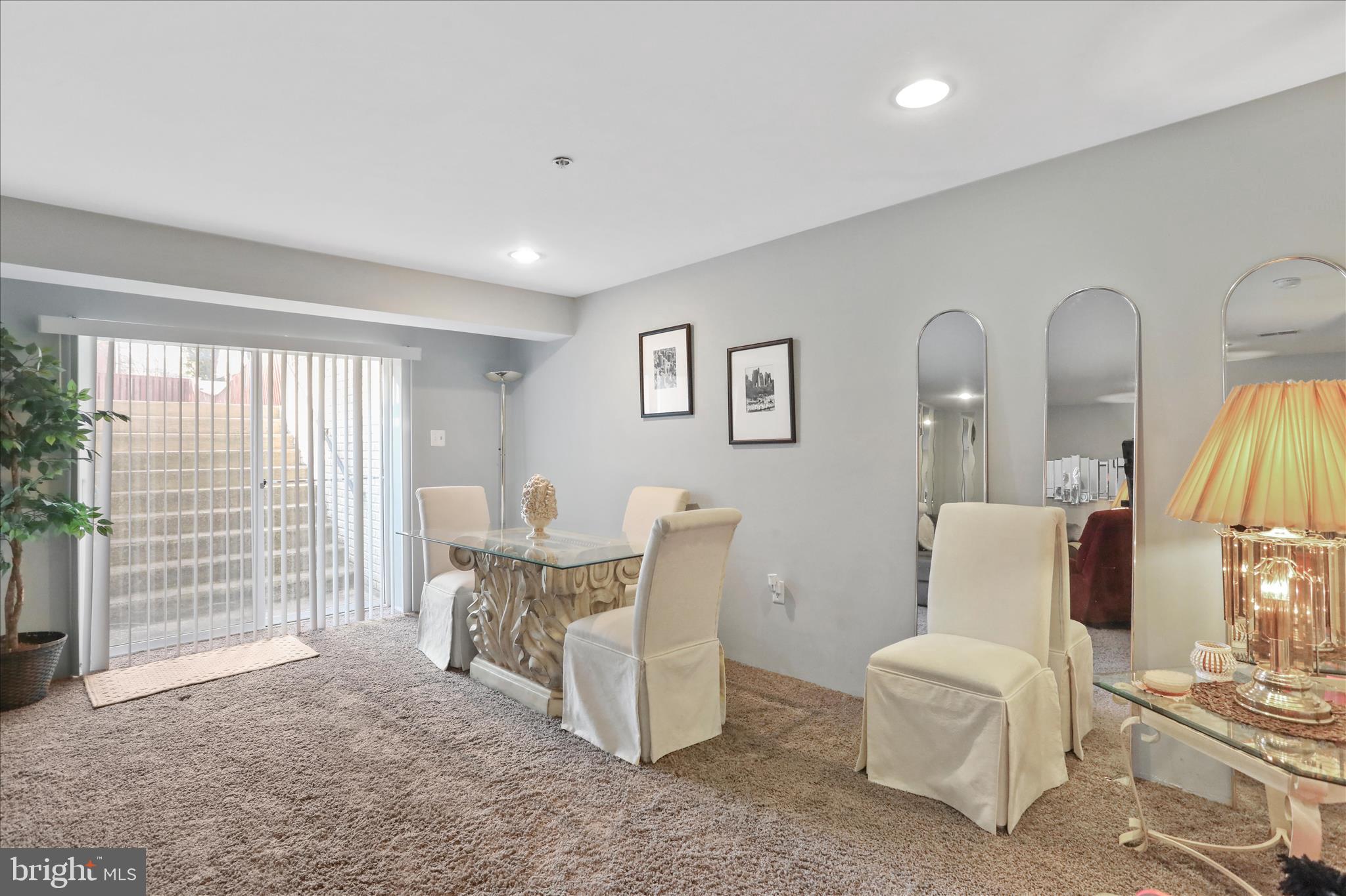 KENSINGTON VILLAS - Residential