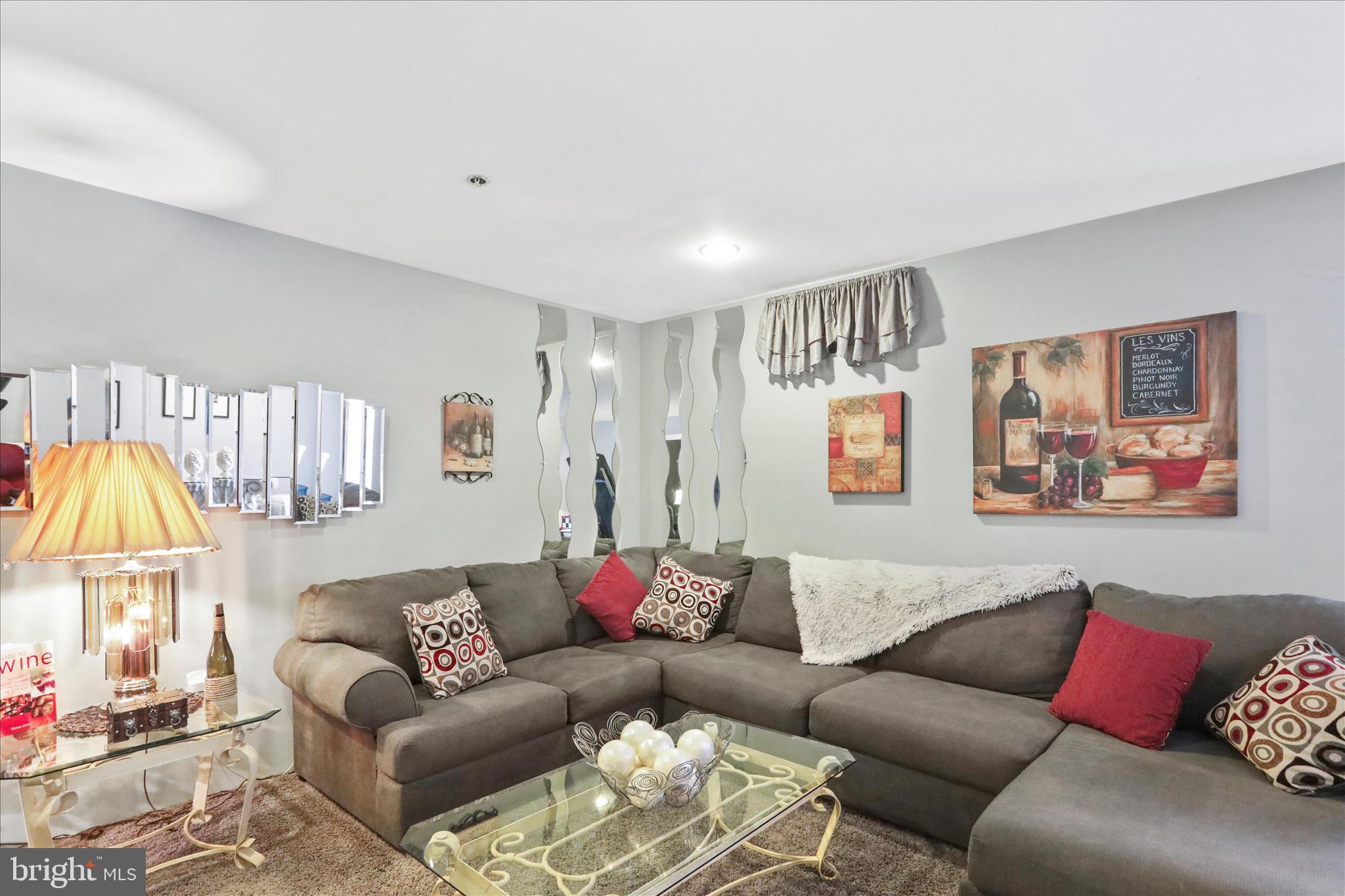 KENSINGTON VILLAS - Residential