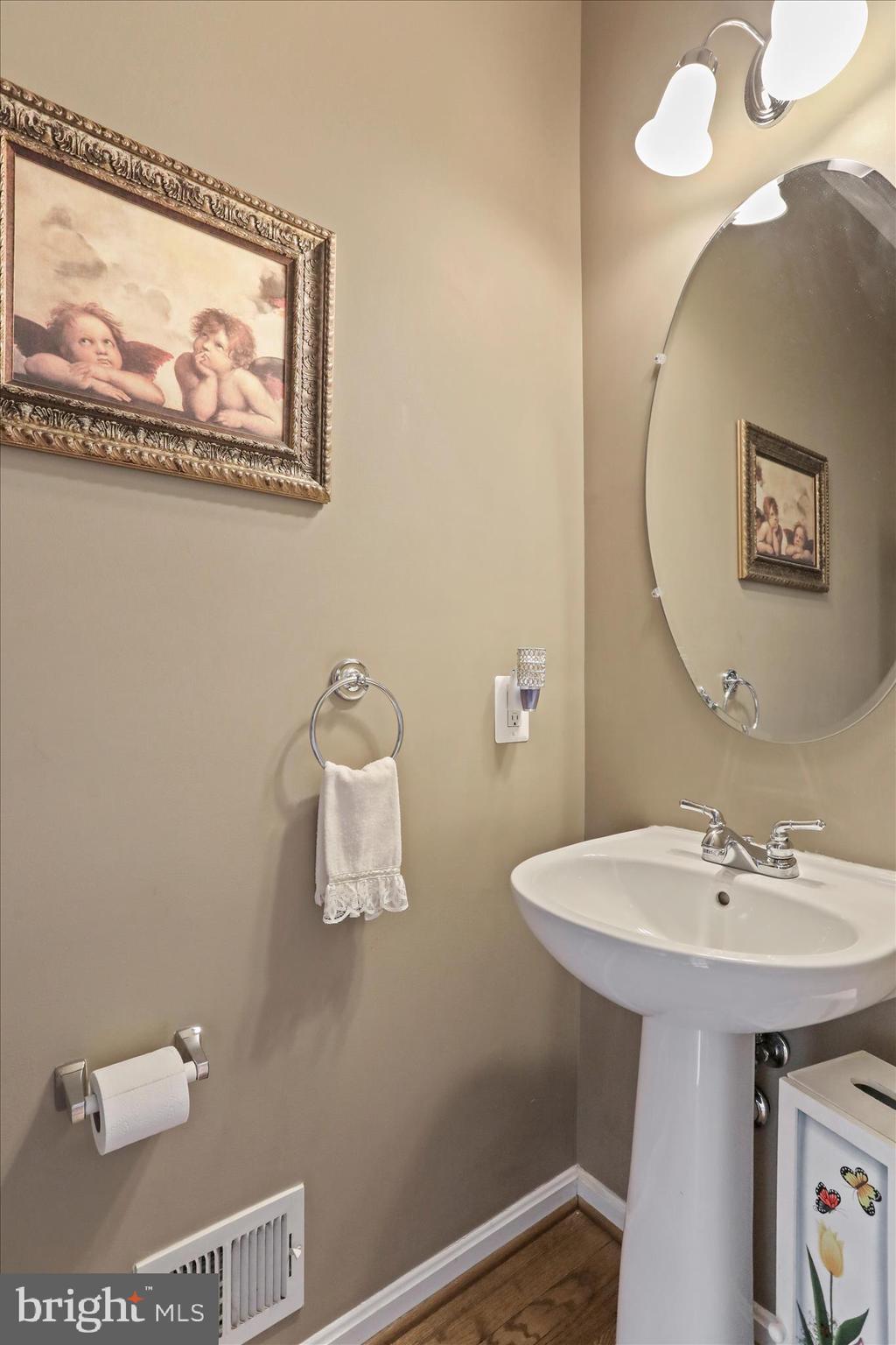 KENSINGTON VILLAS - Residential