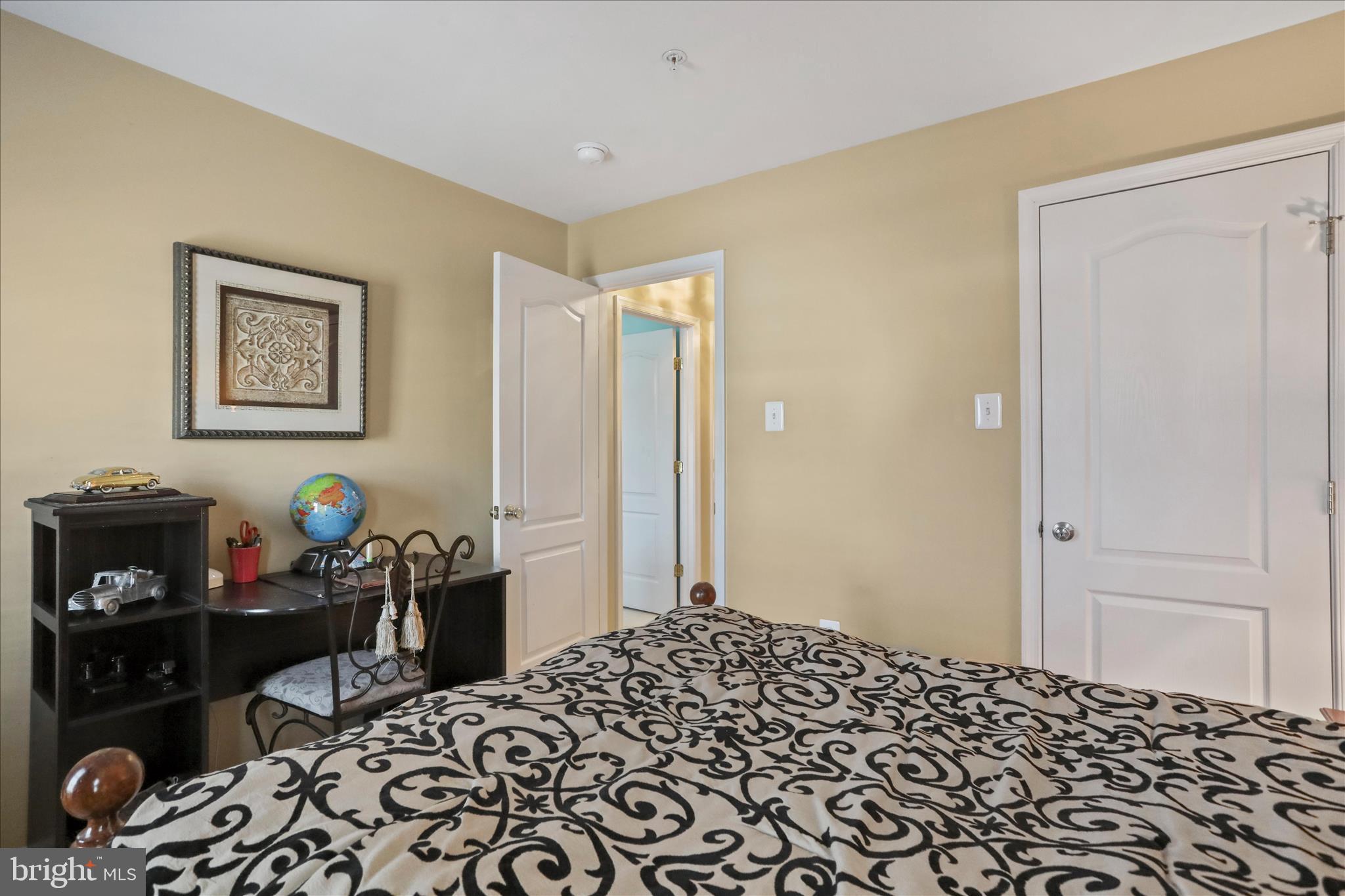 KENSINGTON VILLAS - Residential