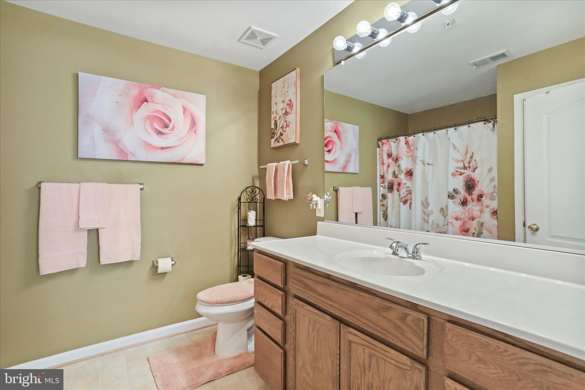 KENSINGTON VILLAS - Residential