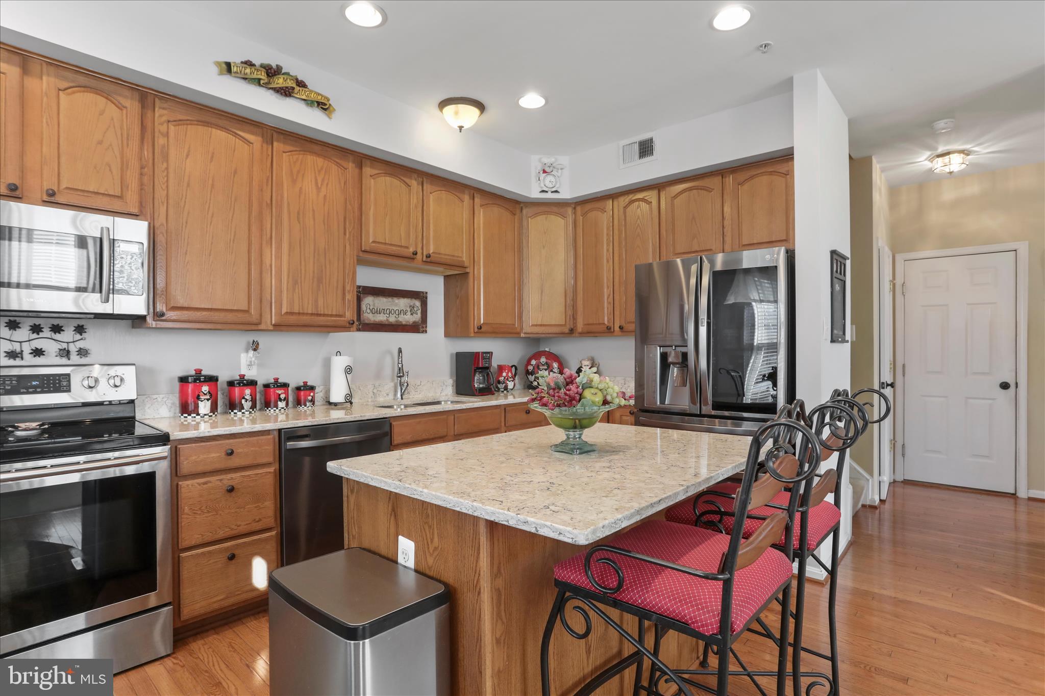 KENSINGTON VILLAS - Residential