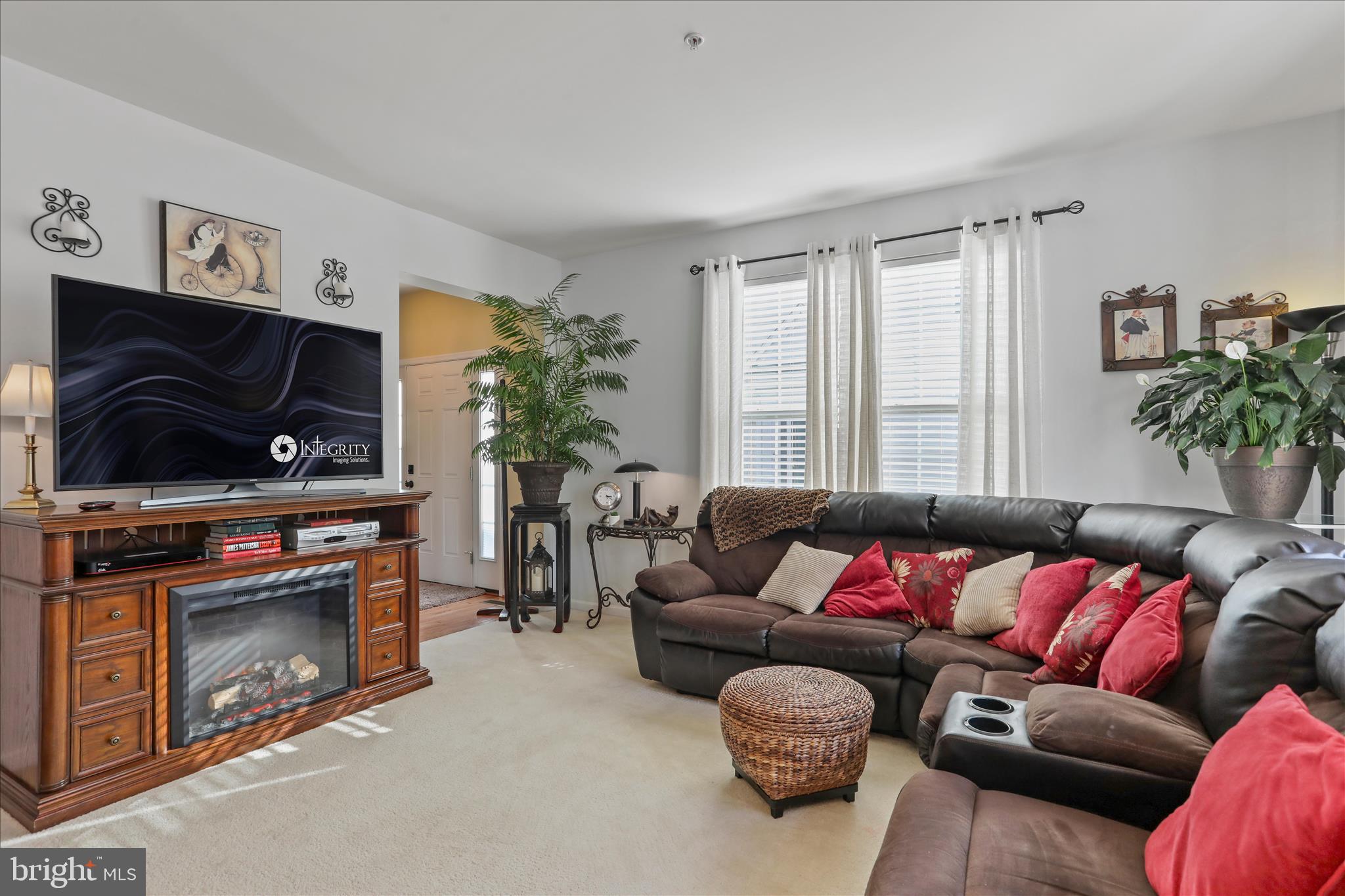 KENSINGTON VILLAS - Residential