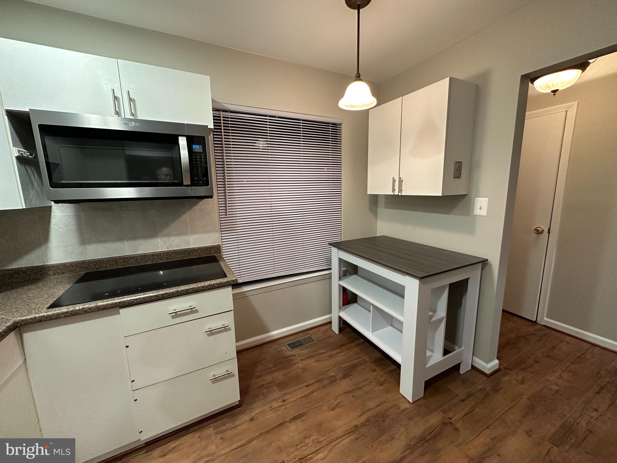 ULMSTEAD GARDENS - Residential Lease