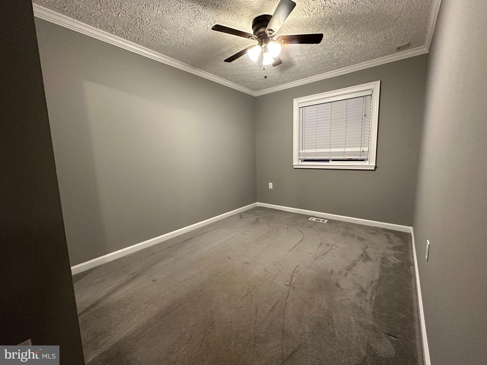 ULMSTEAD GARDENS - Residential Lease