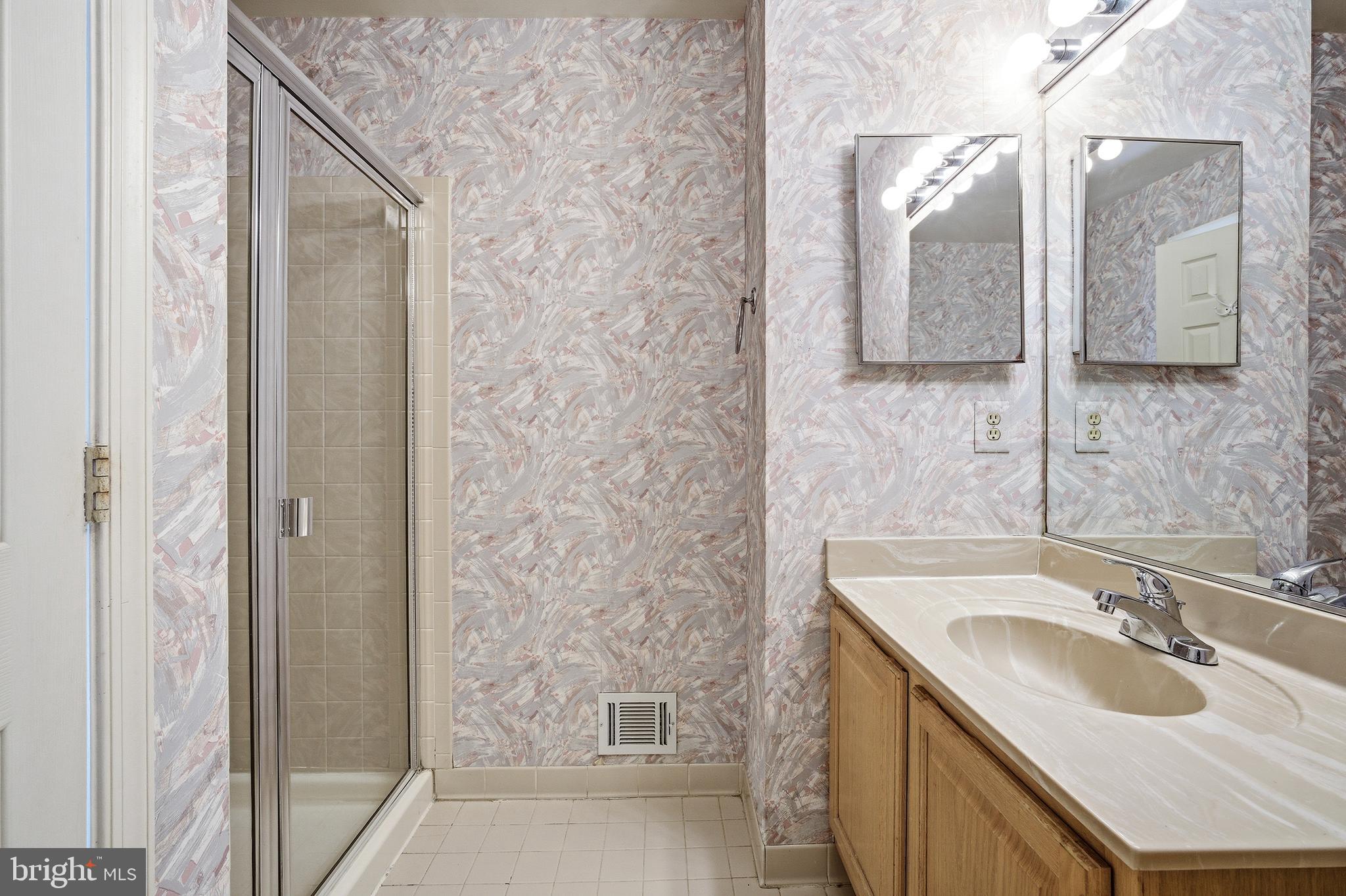 PARADISE - Residential