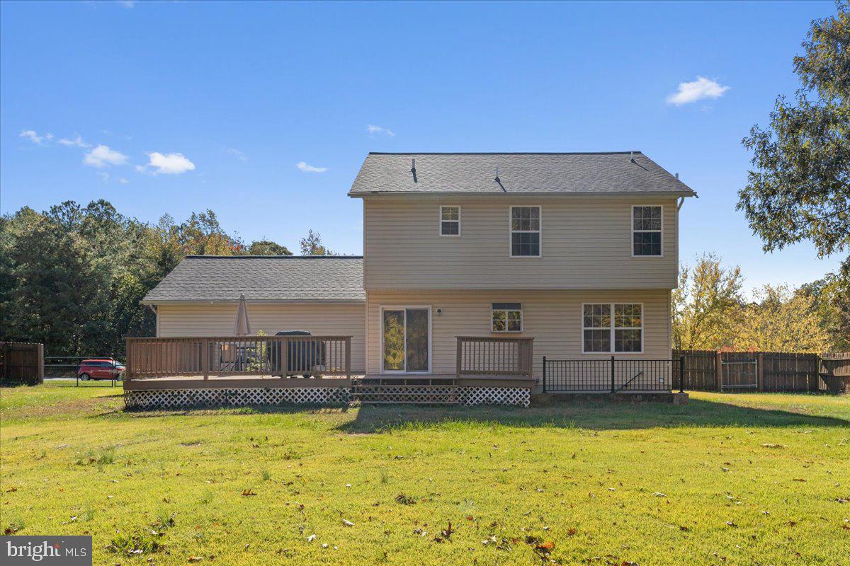 CHESAPEAKE WOODS - Residential Lease