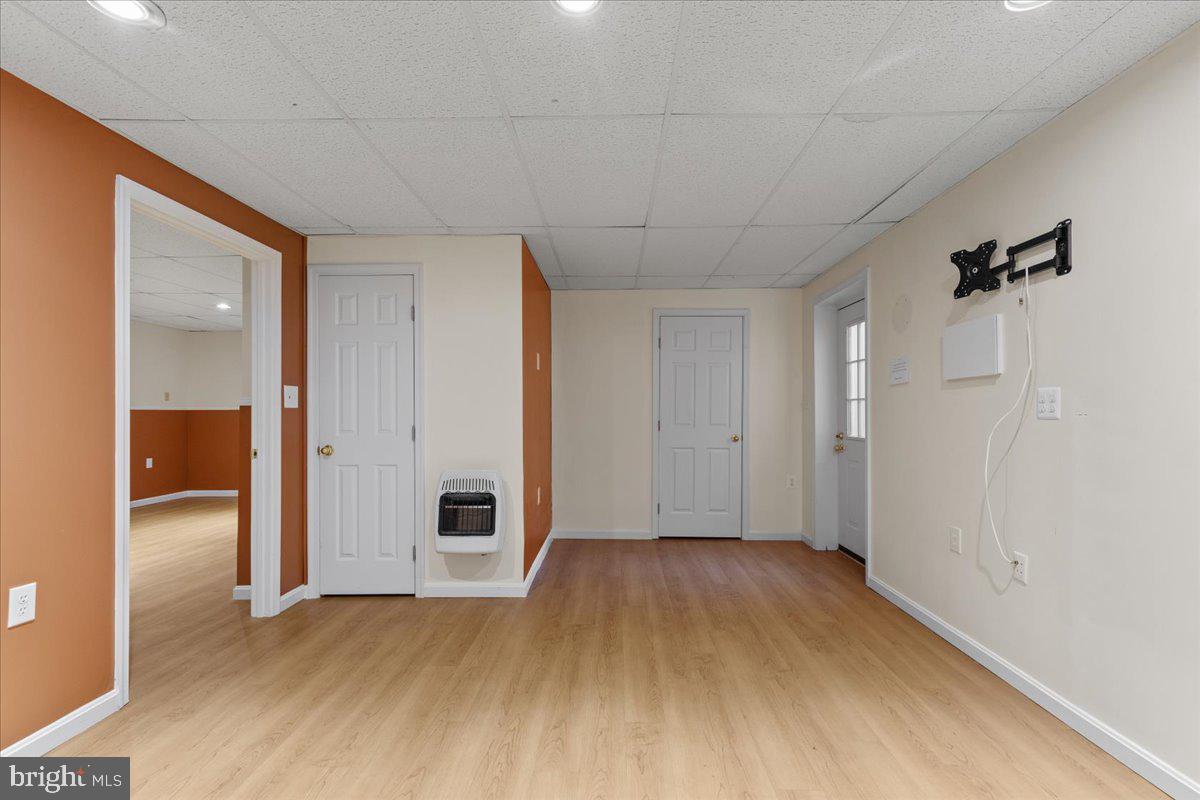 CHESAPEAKE WOODS - Residential Lease