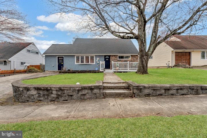 Welcome to 19 Harvard Rd, a meticulously maintained 4-bedroom, 2-bathroom home in the sought-after Country Club Estates community. This move-in-ready gem combines charm, modern updates, and a fantastic location with easy access to commuter routes, shopping, dining, and nearby water activities.
Step into the sunlit living room featuring a large window and luxury heated flooring for added comfort and a thoughtfully designed layout with spacious rooms perfect for bedrooms, home offices, or flex spaces.
The gourmet kitchen is a chef's dream, featuring ceiling-height soft-close cabinets, granite countertops, a deluxe 5-burner gas range, a three-rack dishwasher, a ceramic tile backsplash and flooring, under-counter lighting, and dedicated garbage and recycling bins. Adjacent is a dining area ideal for gatherings.
The upstairs primary bedroom offers hardwood floors and a stylish en suite bath complete with a luxurious jetted soaking tub. An additional upstairs room serves as a fourth bedroom or a cozy sitting area or walk-in closet. Outside, the fully fenced yard is a private retreat with a newer deck, a separate fenced section for pets or gardening, and a spacious shed with built-in shelving for ample storage. The quiet backyard is perfect for relaxation or entertaining. Additional highlights include a newer boiler, new air units, fully owned solar panels for low utility costs, a first-floor laundry and workshop area, and an expansive paved parking area with easy street parking. Country Club Estates offers a voluntary HOA with access to a community pool, boat launch, and community center. This home truly has it all—don’t miss the chance to make it yours. Schedule your showing today!