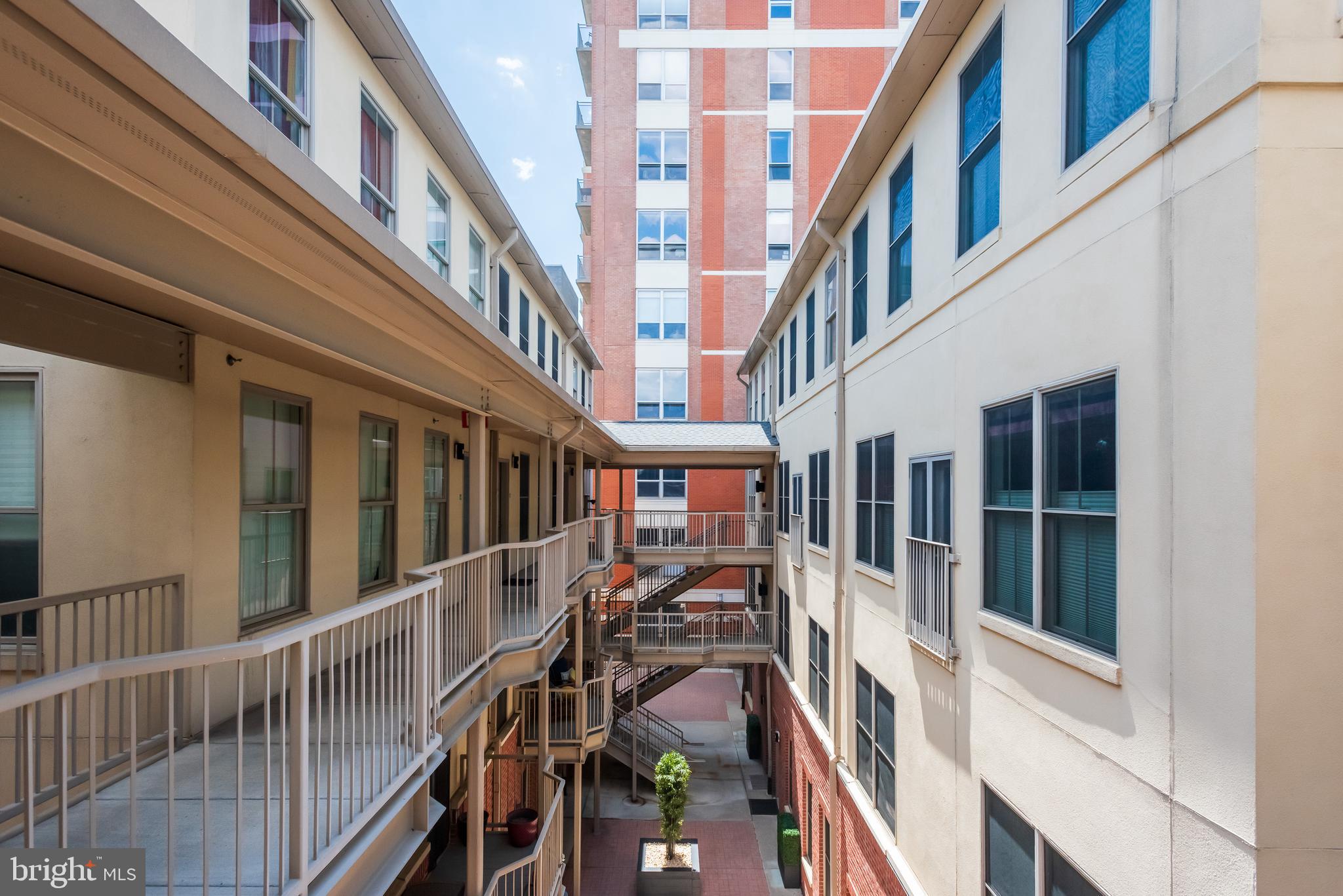 OLD CITY - Residential Lease