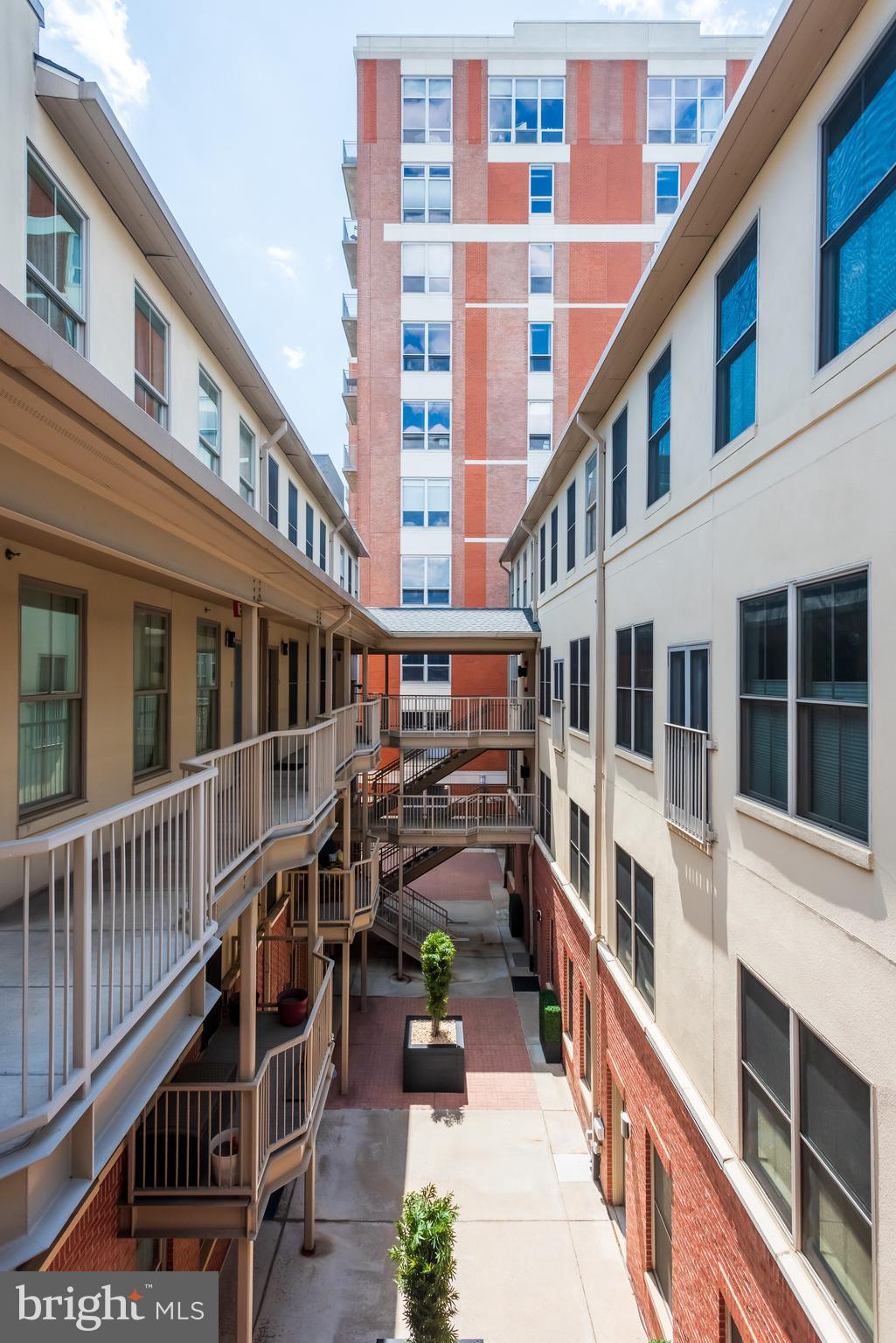 OLD CITY - Residential Lease