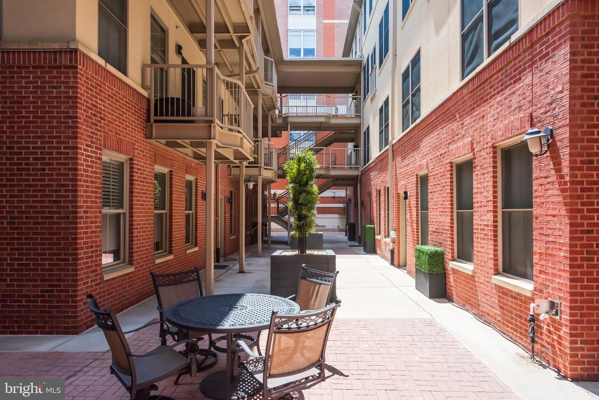 OLD CITY - Residential Lease