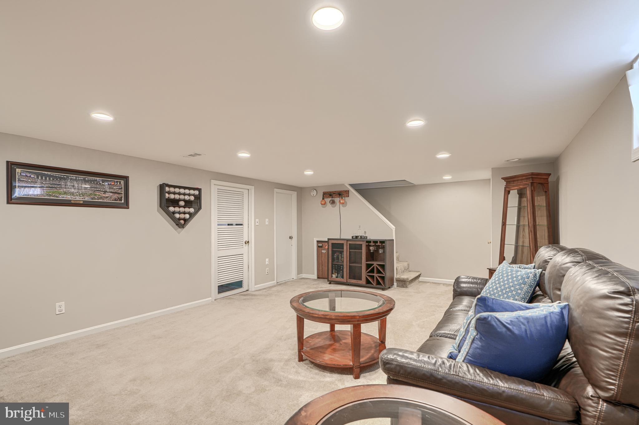 LOCH RAVEN MANOR - Residential