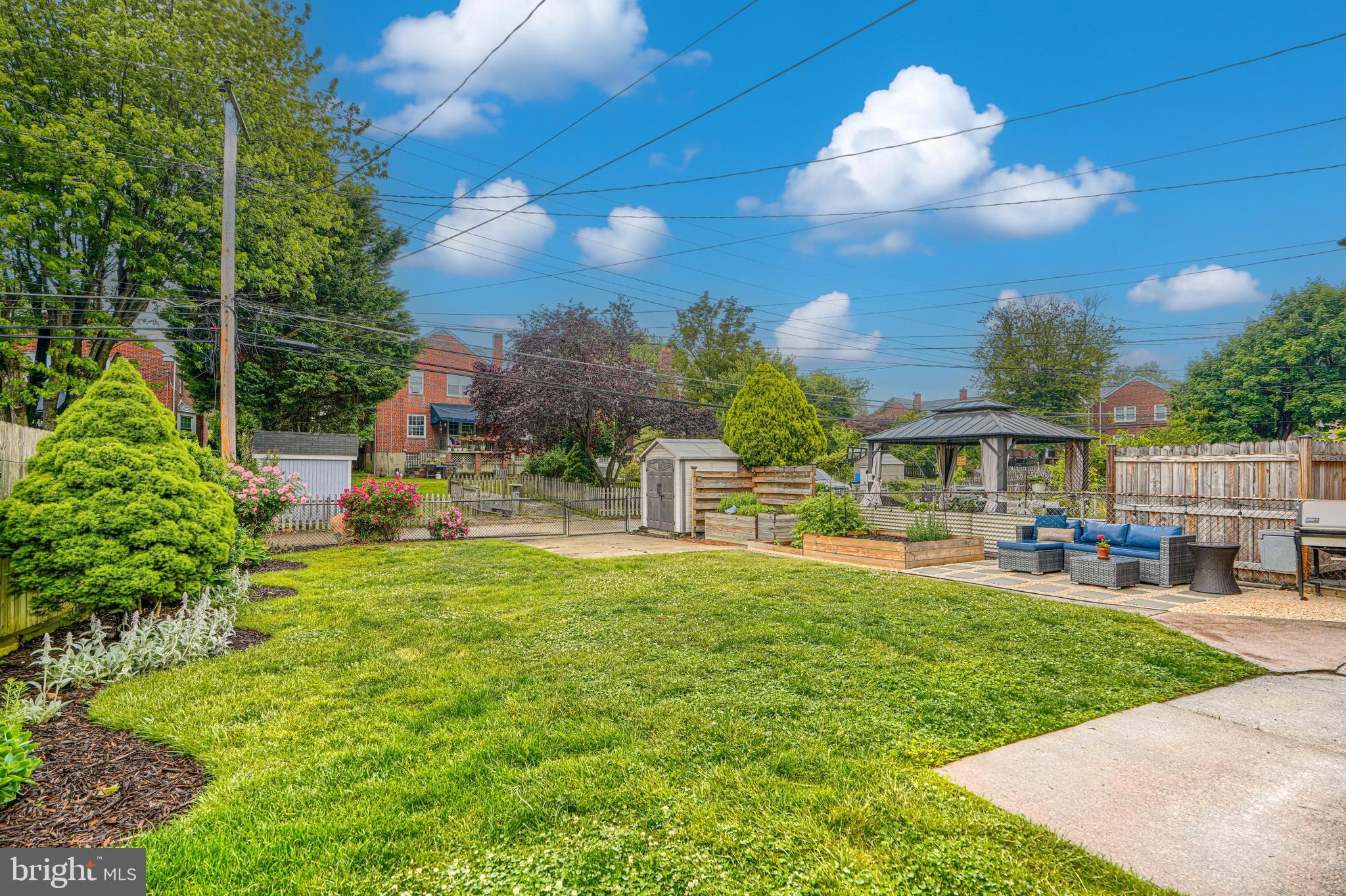 LOCH RAVEN MANOR - Residential
