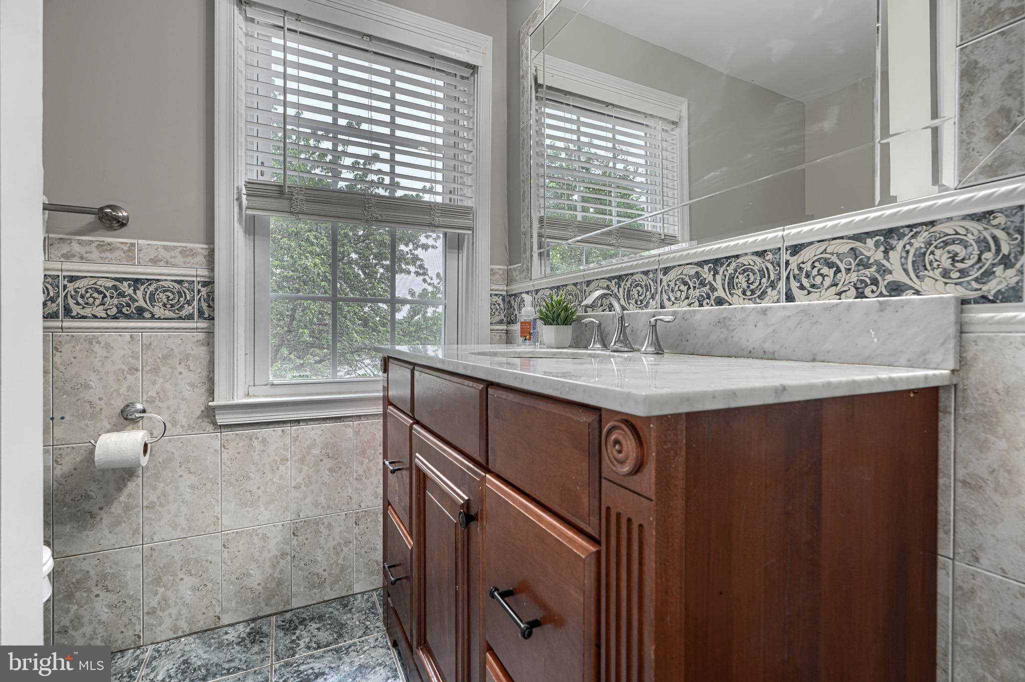 LOCH RAVEN MANOR - Residential