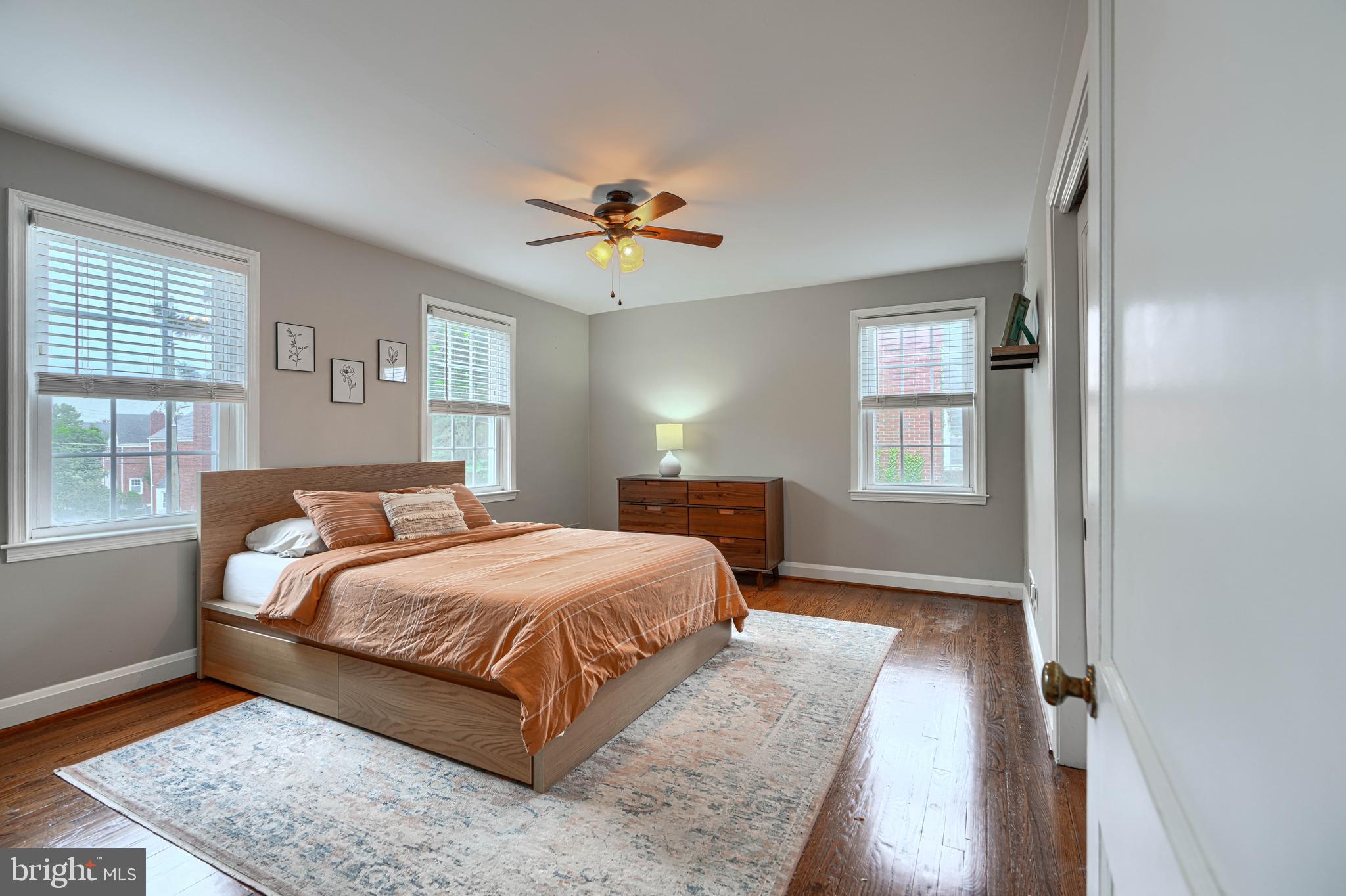 LOCH RAVEN MANOR - Residential