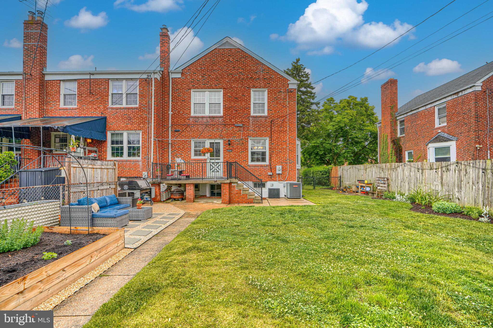 LOCH RAVEN MANOR - Residential