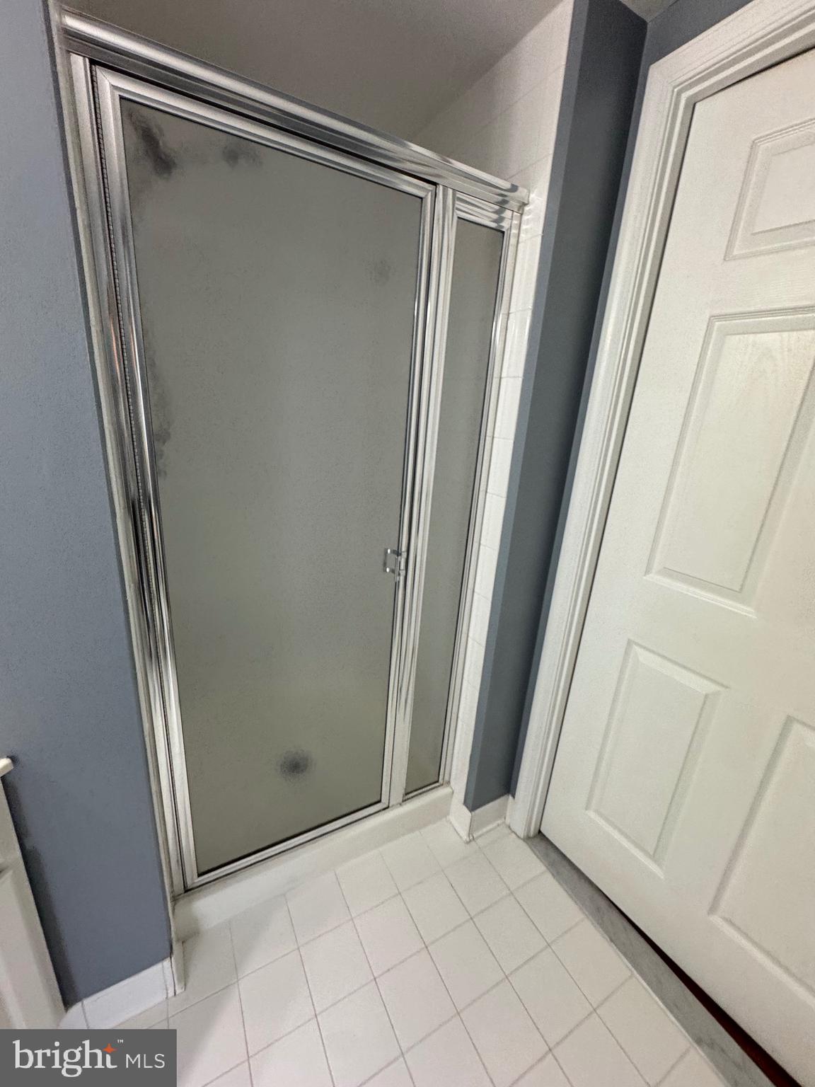 LEXINGTON SQUARE - Residential Lease