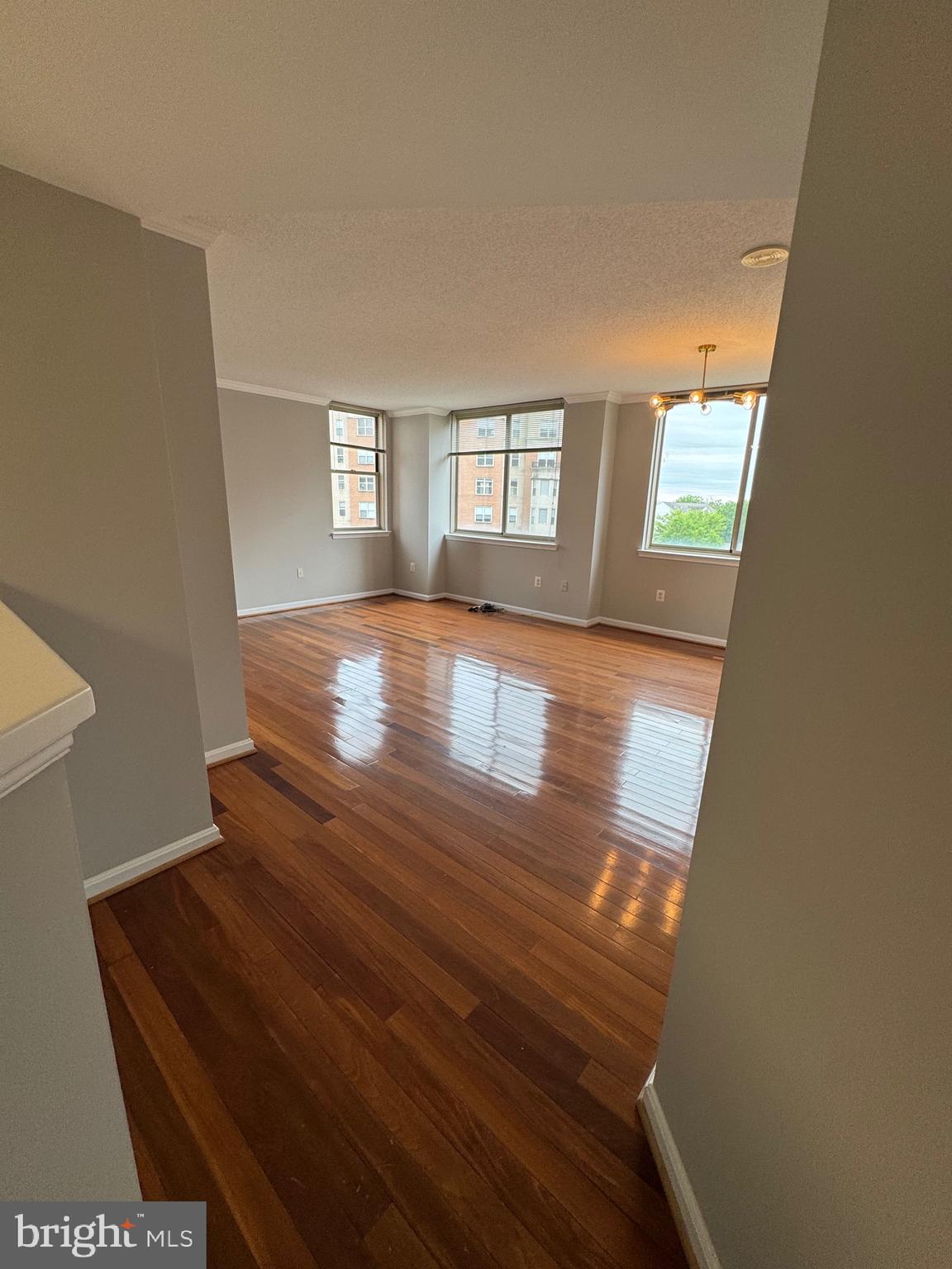 LEXINGTON SQUARE - Residential Lease