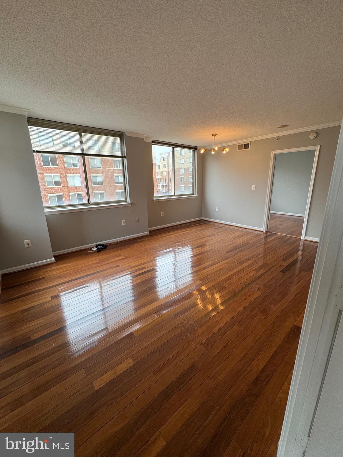 LEXINGTON SQUARE - Residential Lease