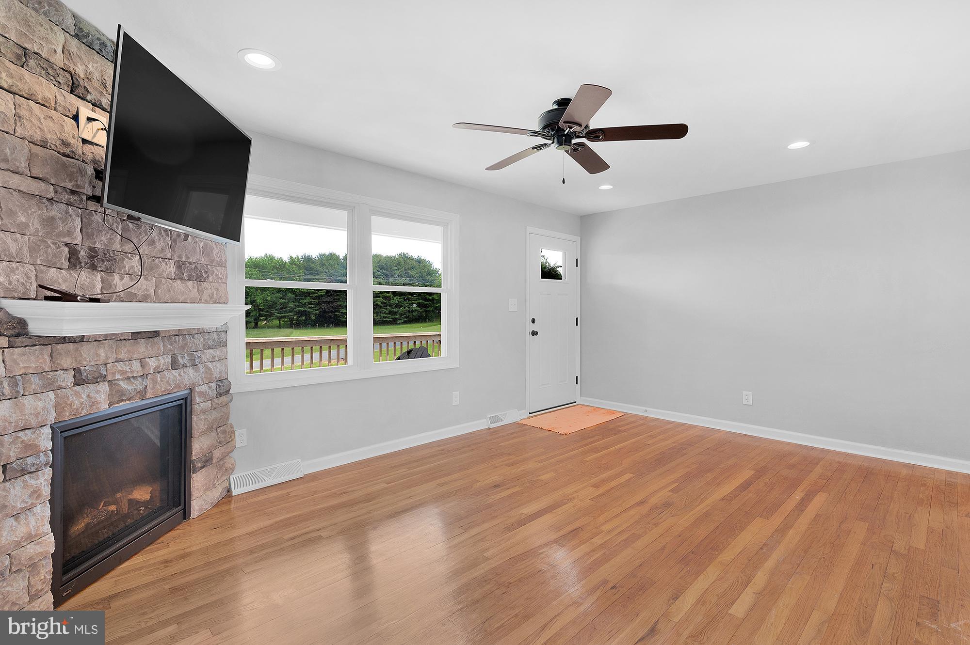 JARRETTSVILLE - Residential