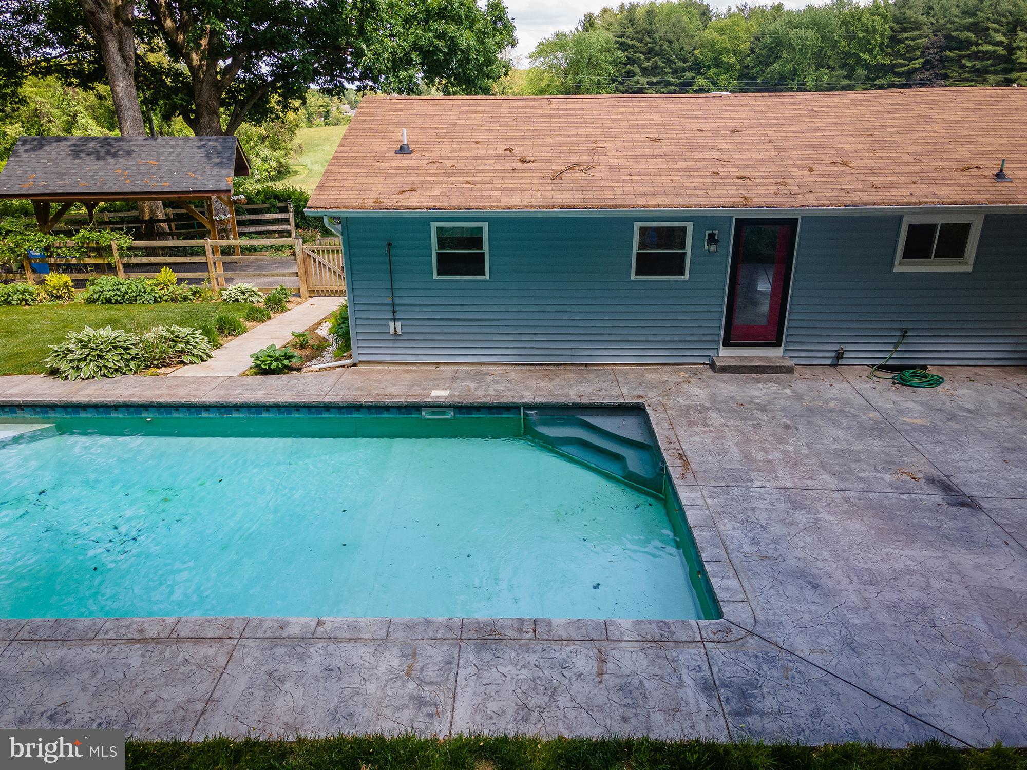 JARRETTSVILLE - Residential