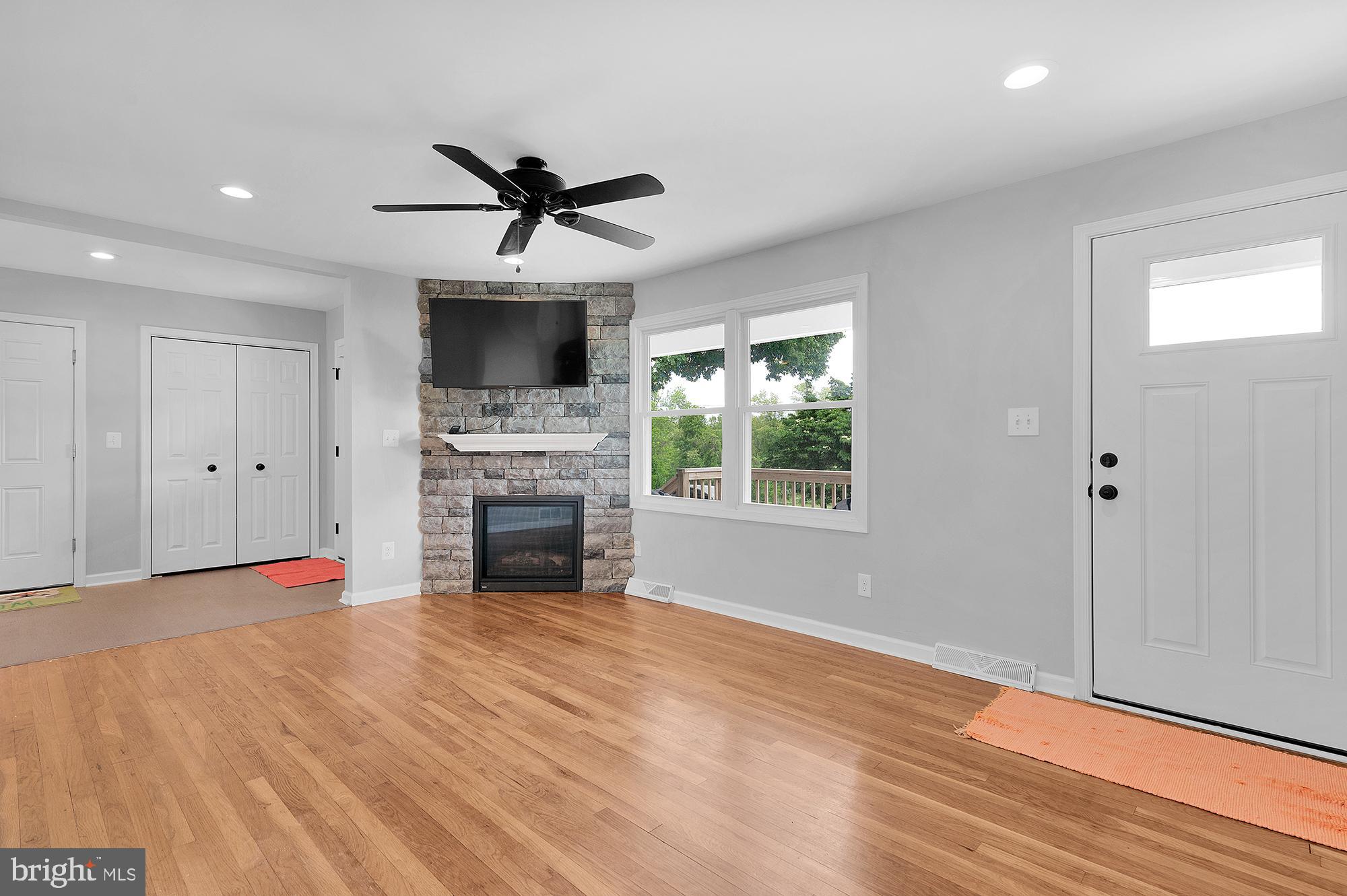 JARRETTSVILLE - Residential