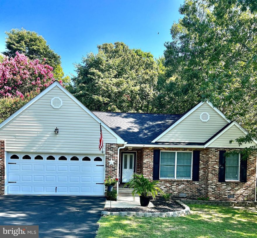Last house on this street provides a lot of privacy with no neighbors on one side and backing to trees.  This well taken 3 BR 2 BA home is only one level.  Deck off the back of the house provides peaceful nature settings.  HVAC replaced in 2021, Roof 2021, Gutters 2021, and crawl space is encapsulated.  Ready for you to make this your new home.