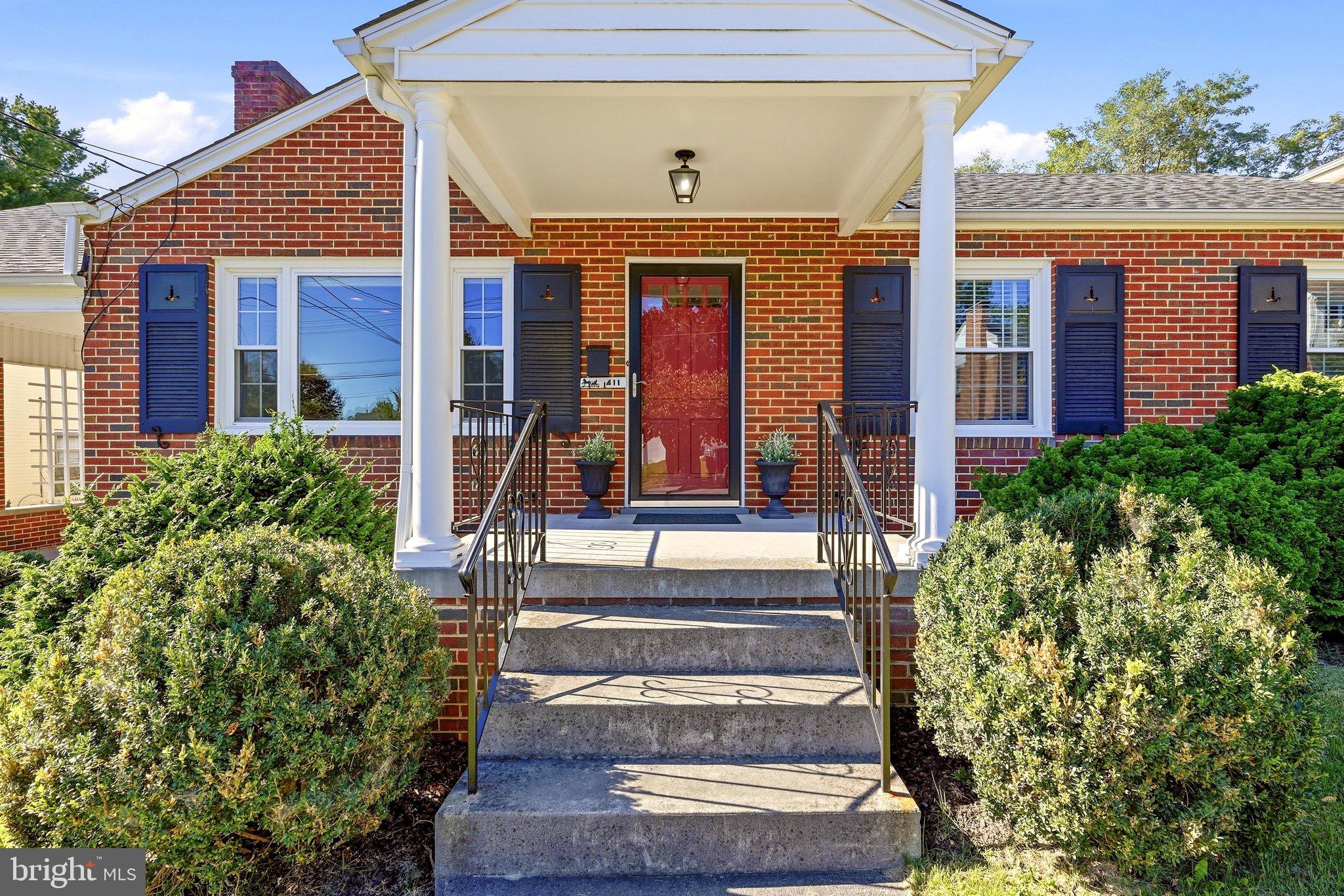 411 MOSBY STREET