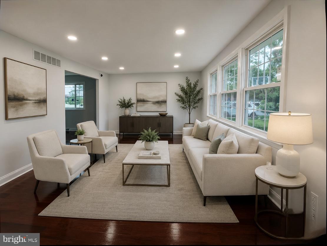 14 CANDLEWYCK WAY