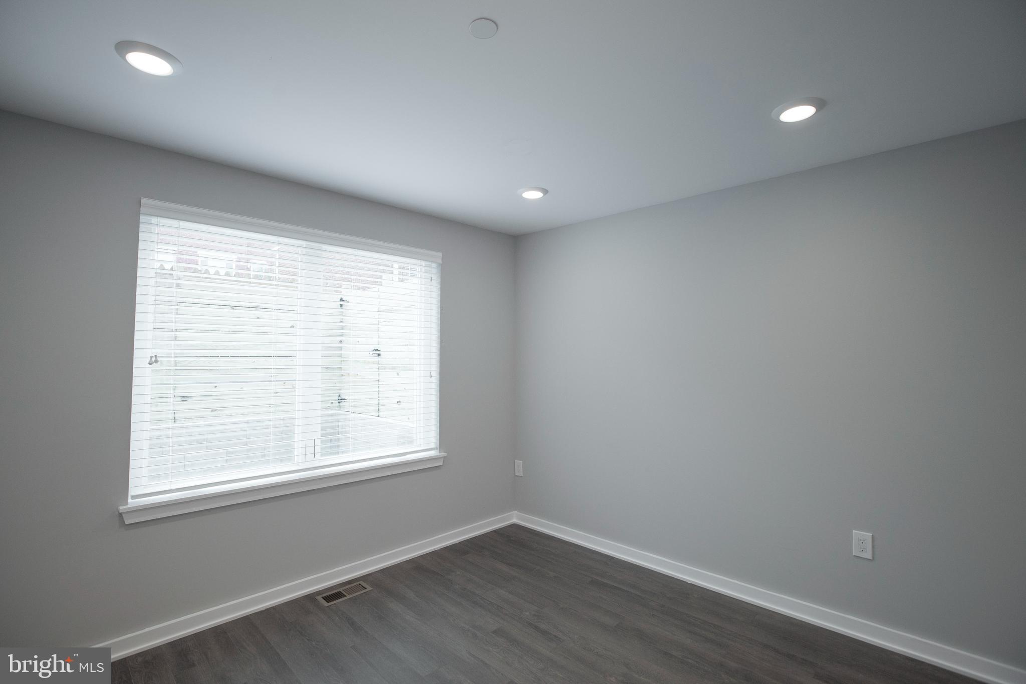 FAIRMOUNT - Residential Lease