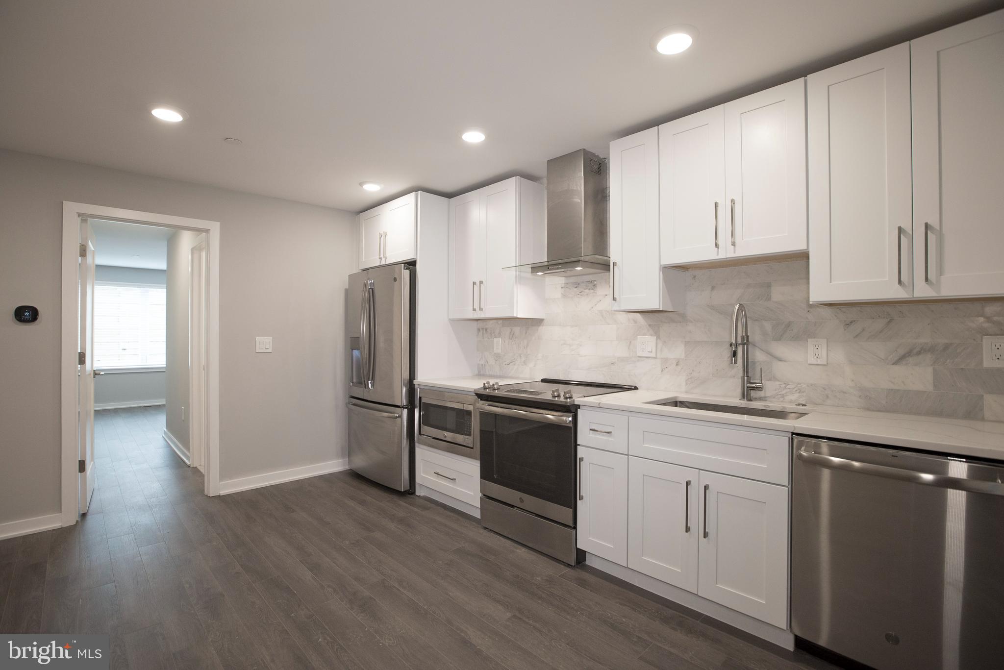 FAIRMOUNT - Residential Lease