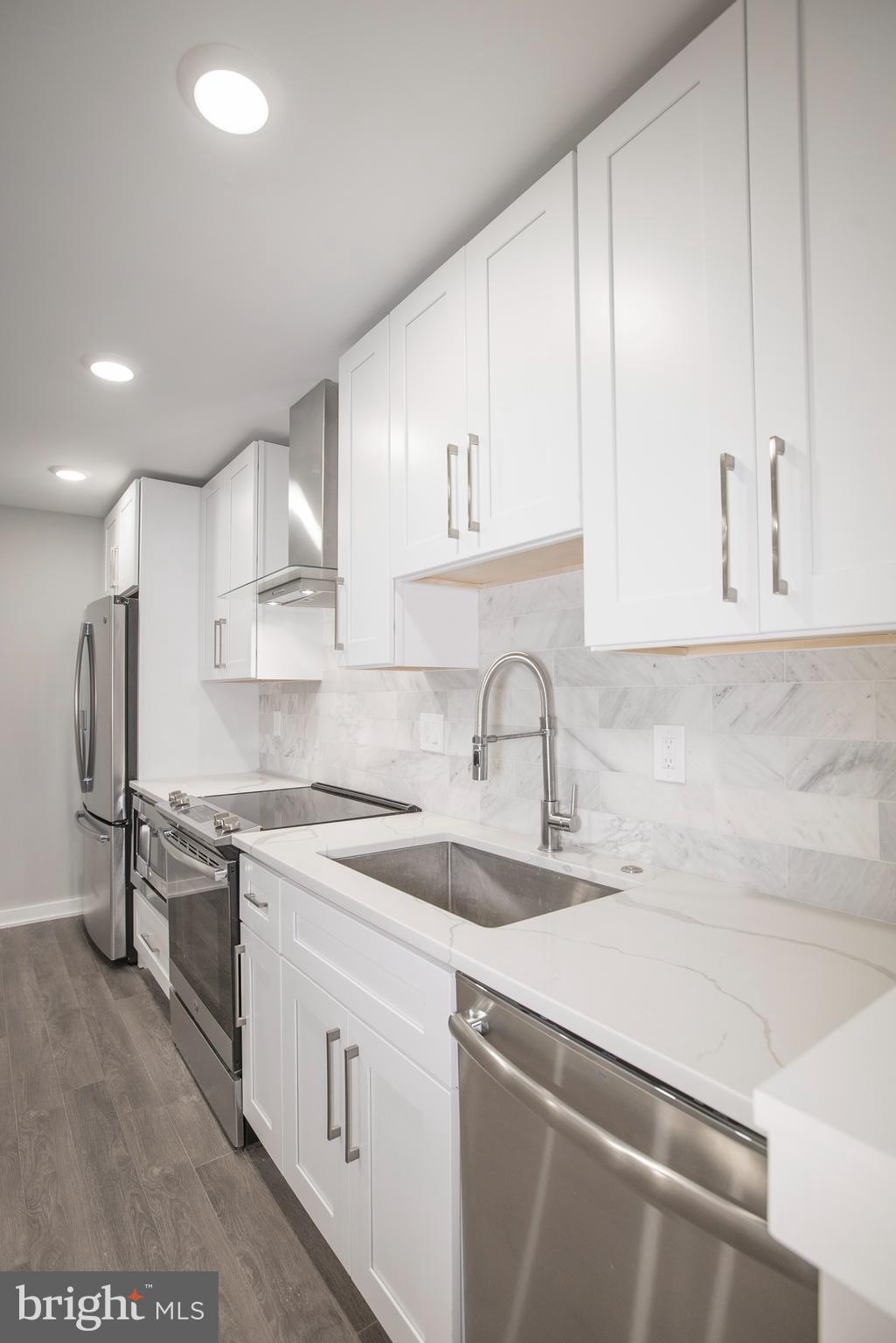 FAIRMOUNT - Residential Lease